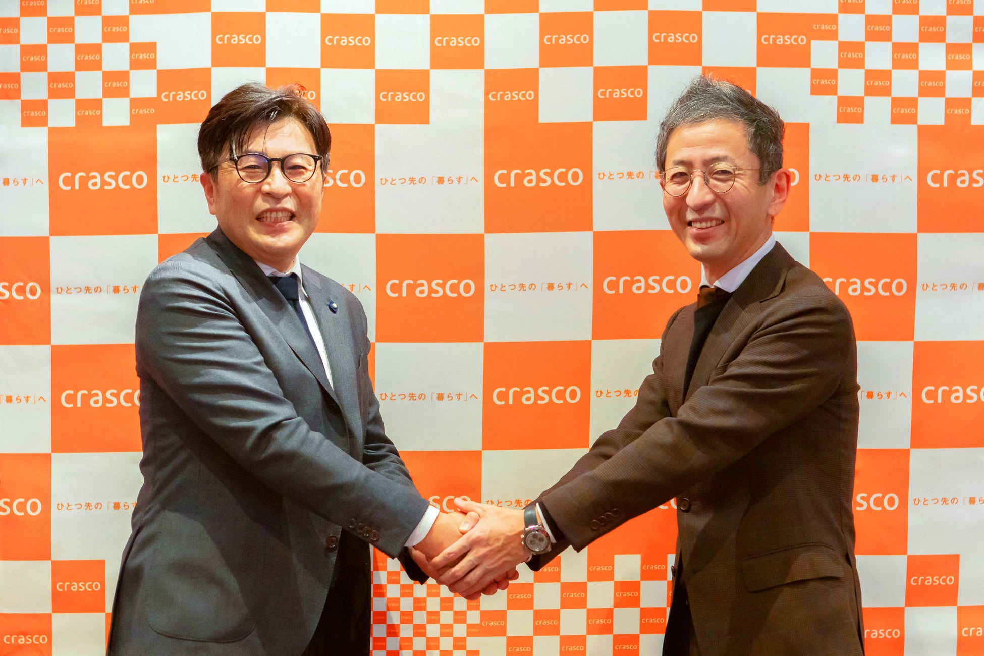 左:フロンティアホーム 代表取締役社長 中川潤、右:クラスコ 代表取締役 小村典弘