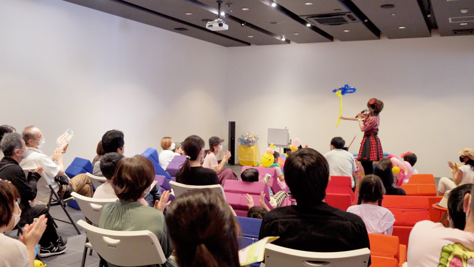 バルーンアートショーの様子