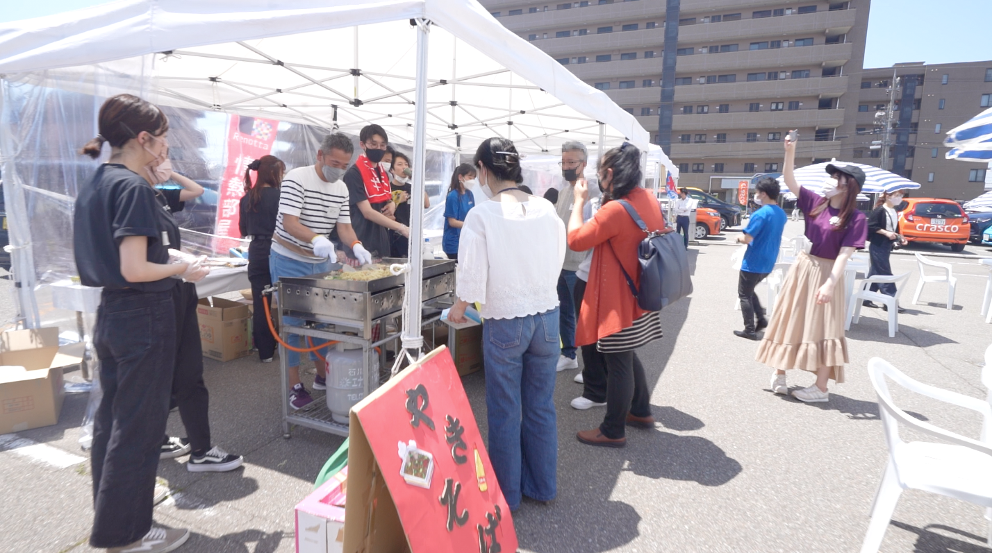 グルメ出店の様子