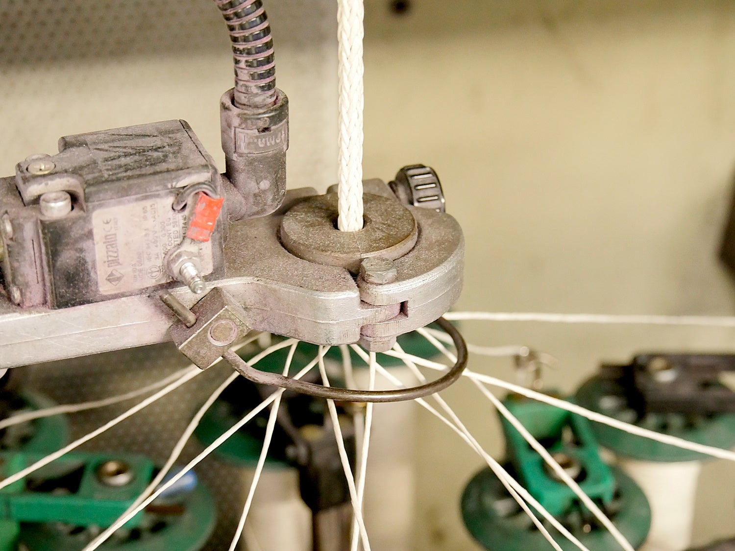 ペーパースピンドル製造の様子