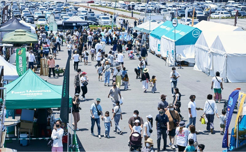 ©FIELDSTYLE works　5月開催屋外の様子