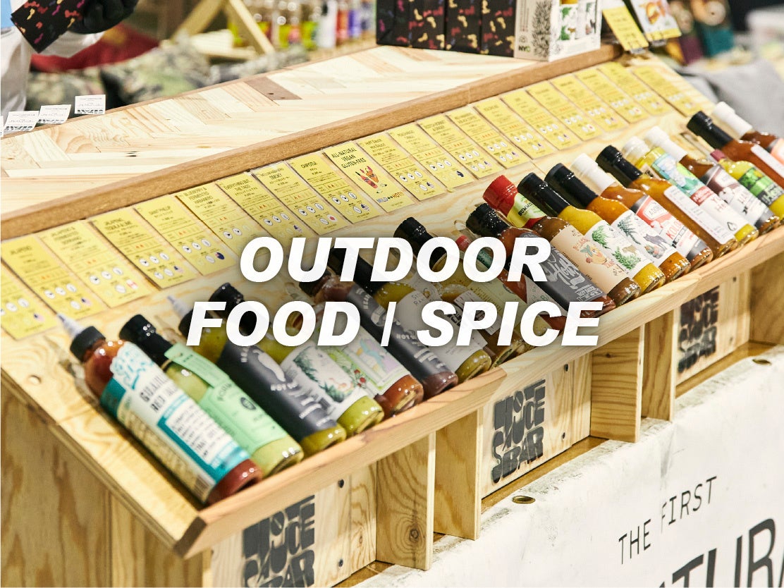 人気のキャンプめし。調味料から食品、飲料まで。日常にも手放せない一品が見つかるかも!　©FIELDSTYLE works