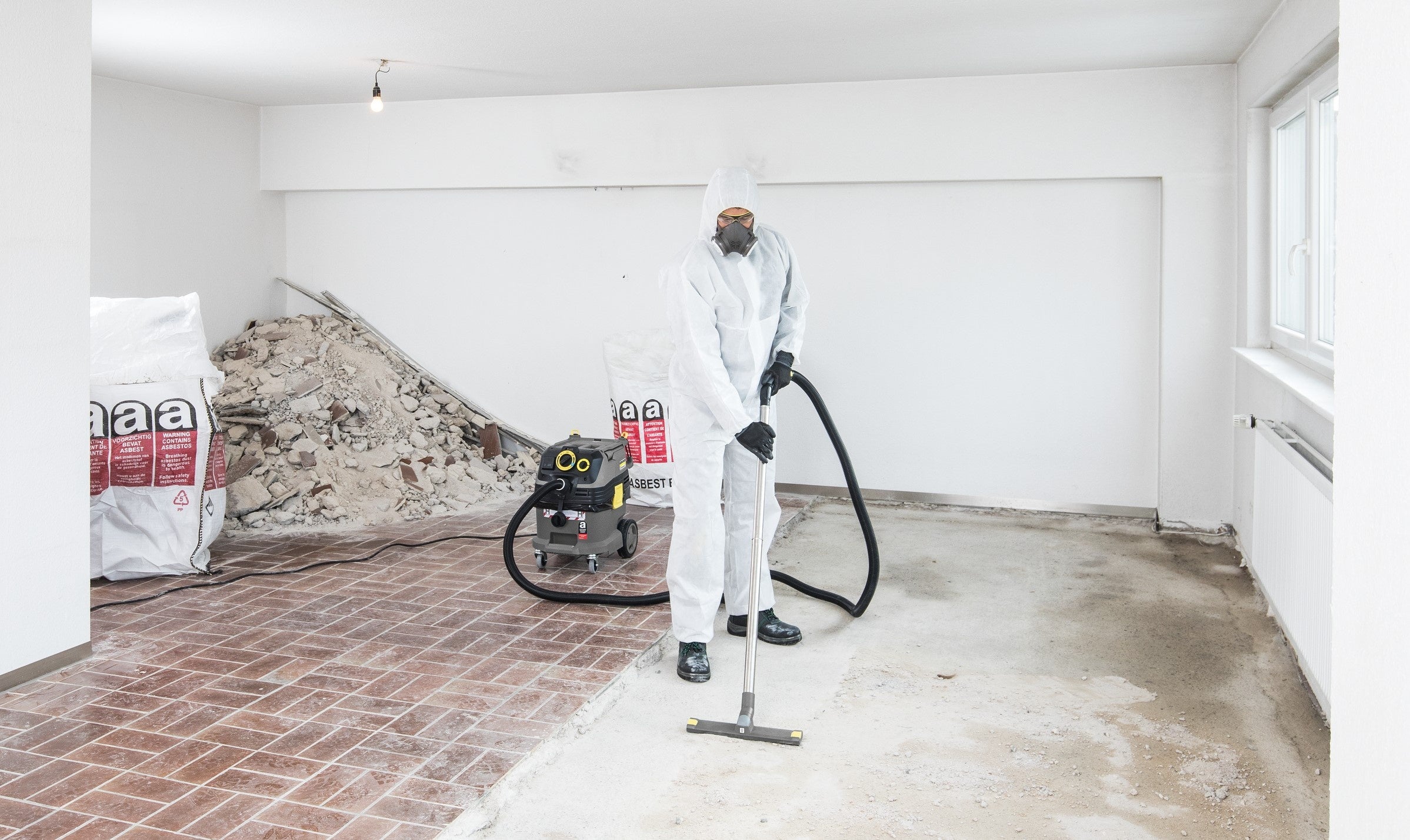 乾湿両用掃除機