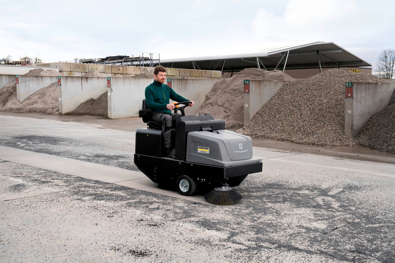 バッテリータイプ　 インダストリアルスイーパー