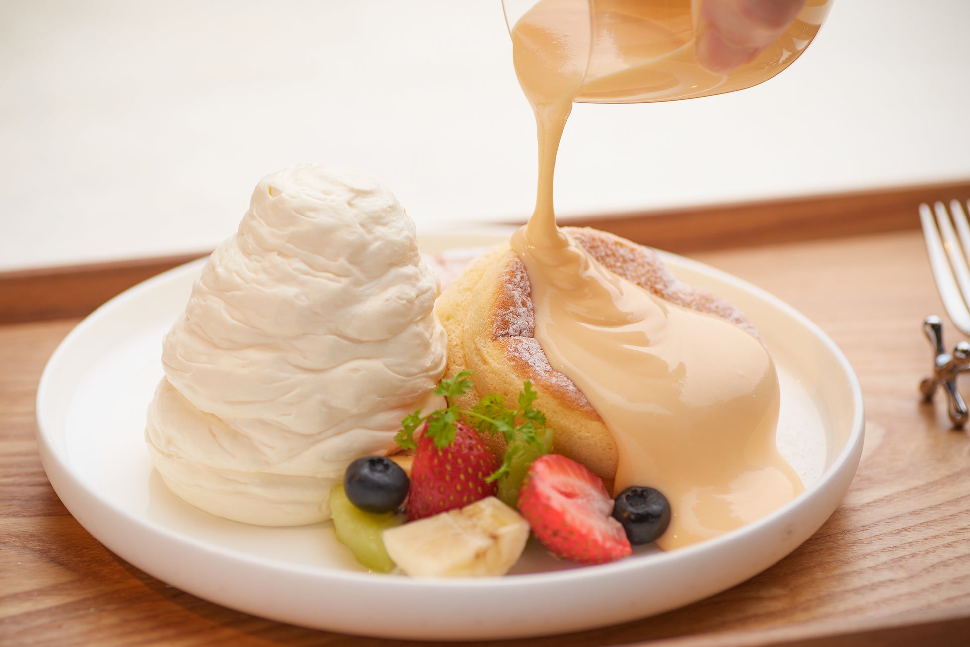 フルーツカスタード 税込1370円