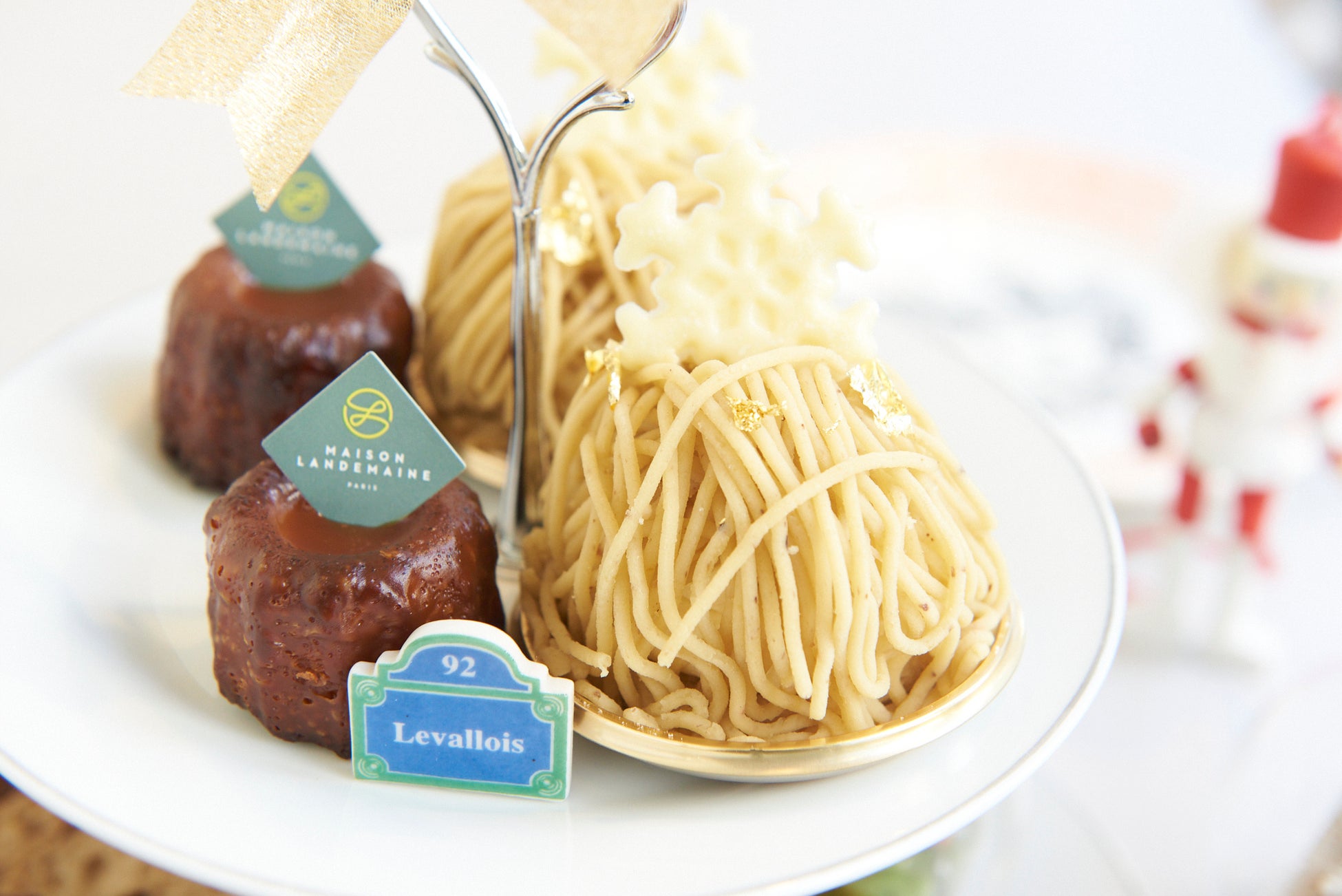 幸せを呼ぶモンブラン、カヌレーヌ キャラメルサレ