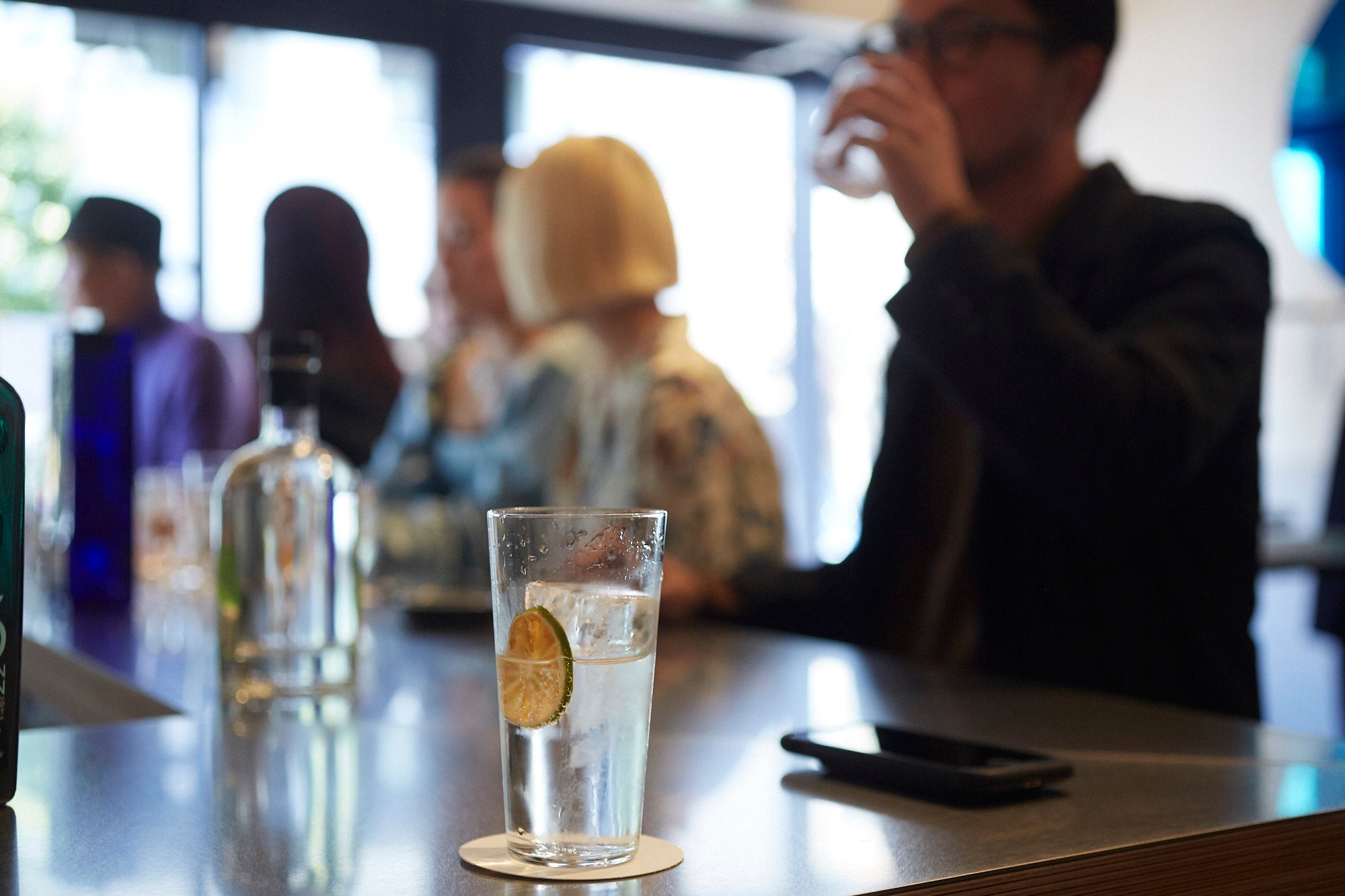 中目黒のジントニック専門店〔Antonic〕が、飲み比べし放題の新