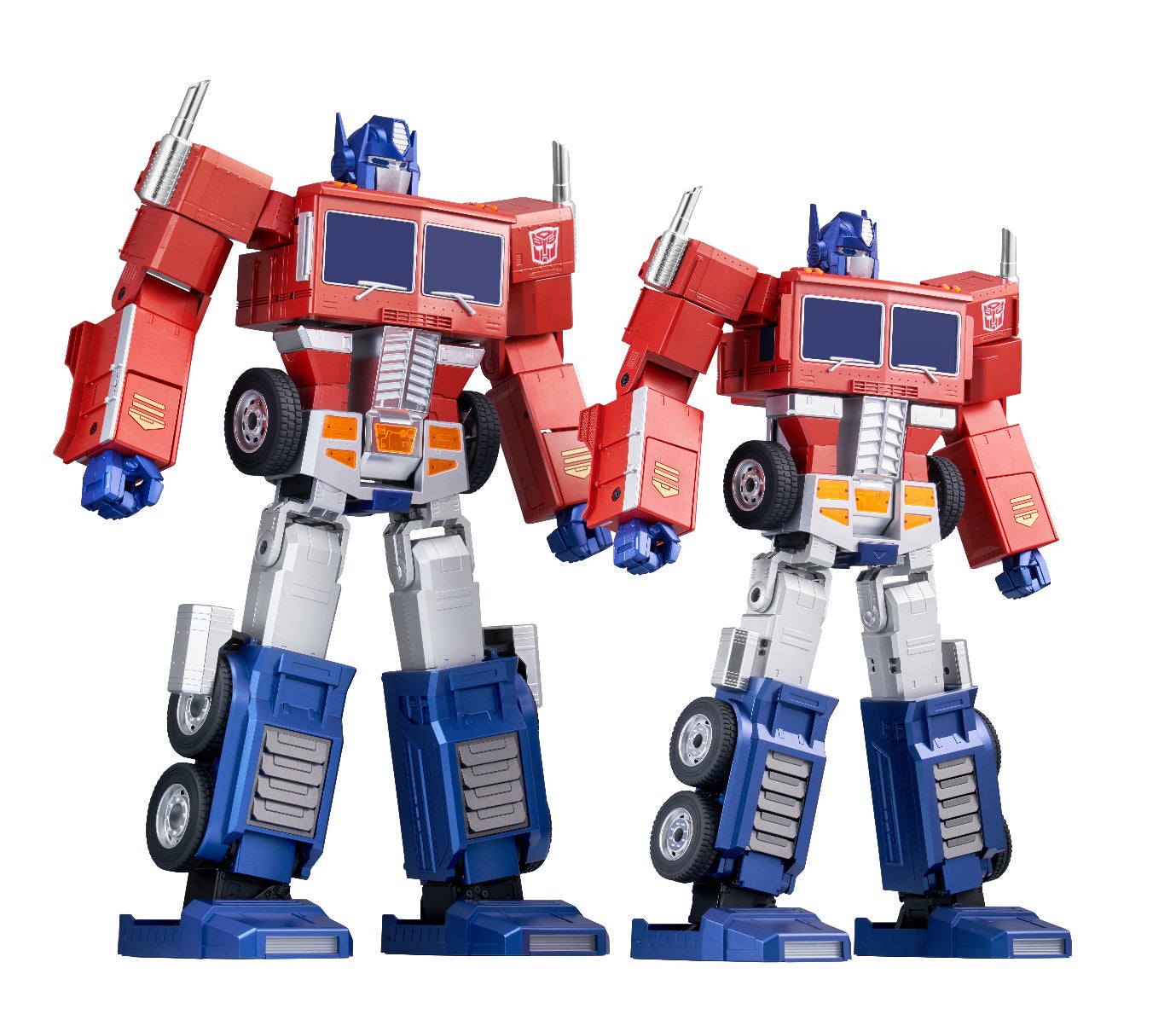 完全自動変形オプティマスプライムを小型化し、より遊びやすく 完全自動変形オプティマスプライムを小型化し、より遊びやすく