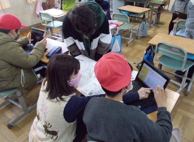 入力も子どもたちが行いました