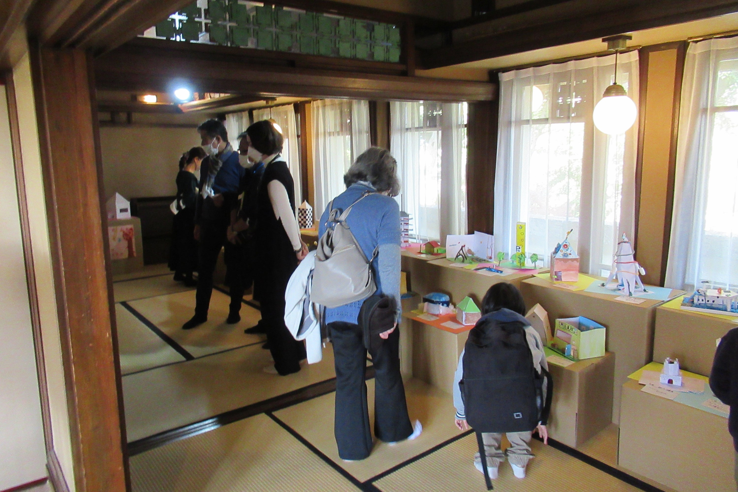 2022年11月 児童がヨドコウ迎賓館見学時に得た発想から制作した建築模型の作品展