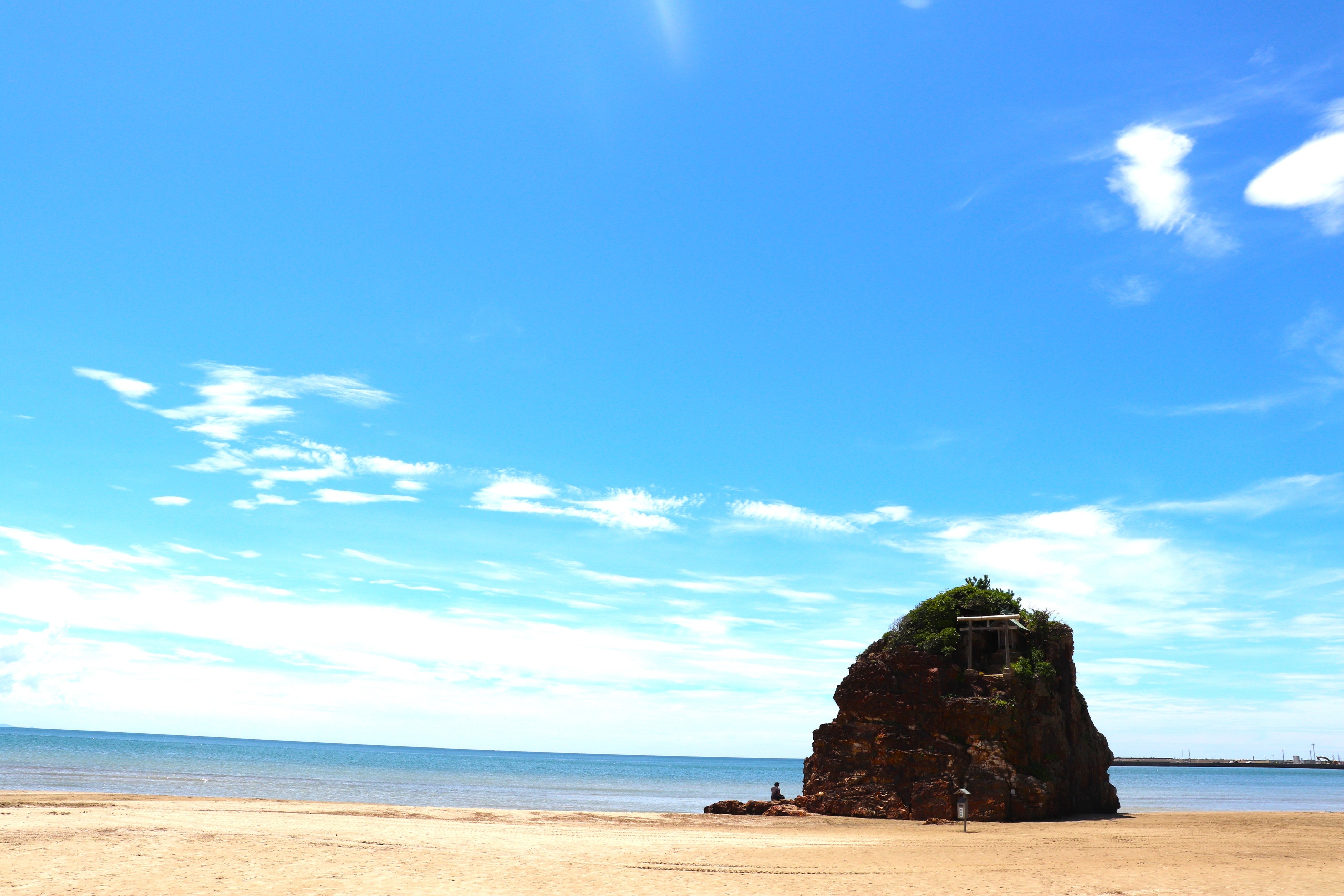稲佐の浜：神在月に八百万の神々が上陸される
