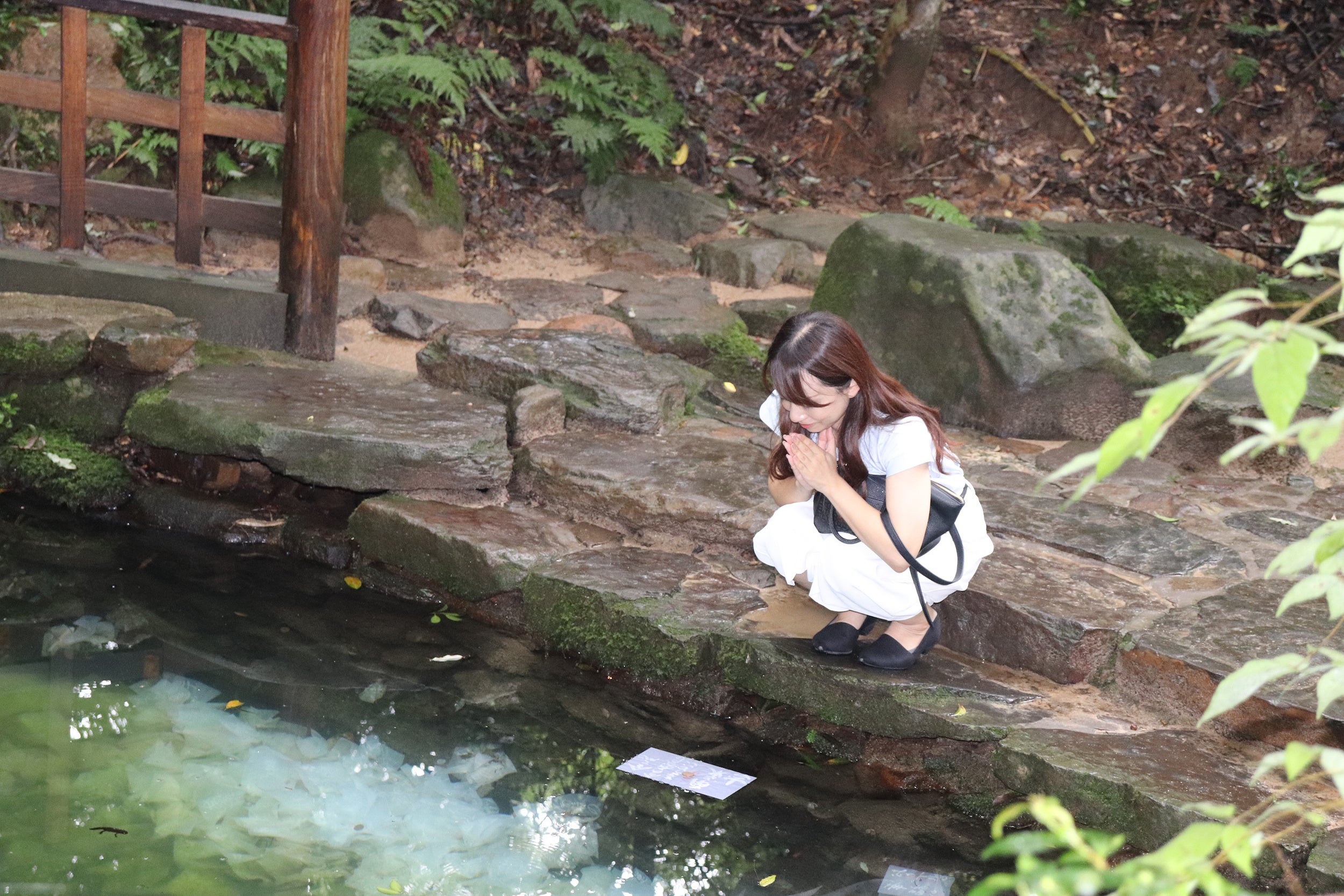 ご縁の遅速を占う鏡の池 【コース：出雲・松江 縁結び3社参りの旅】