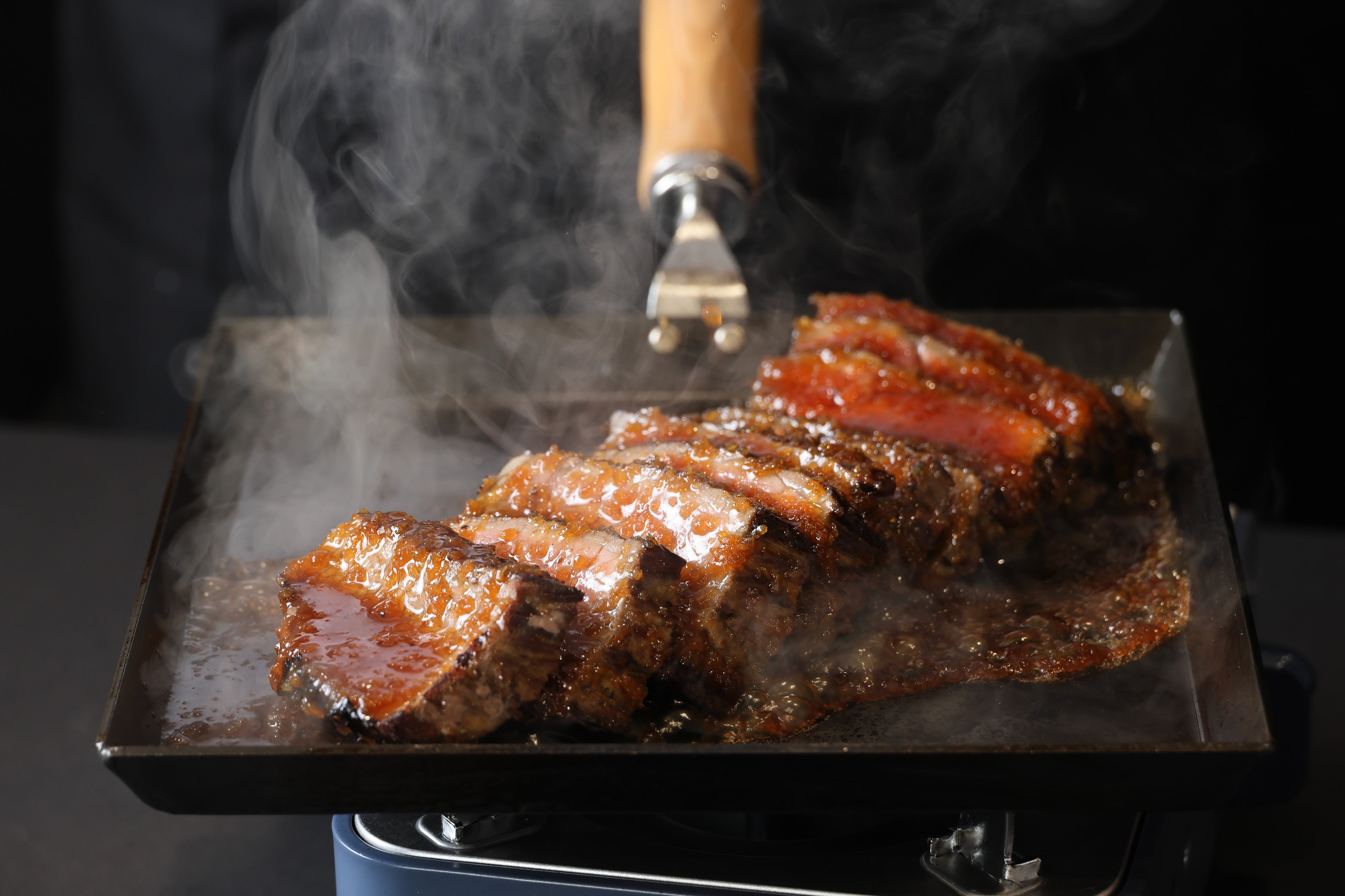 Cadono】燕三条発！極厚「角」鉄板フライパンで自宅が本格鉄板焼き屋に