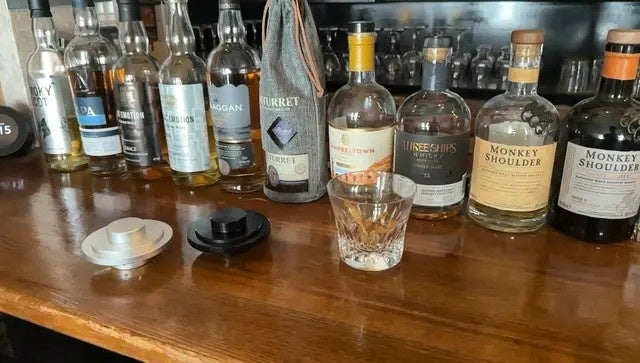 自宅にあるグラスで簡単燻製!お酒や食材をスモーキーな香りで格上げ【ReSmoked 2.0】