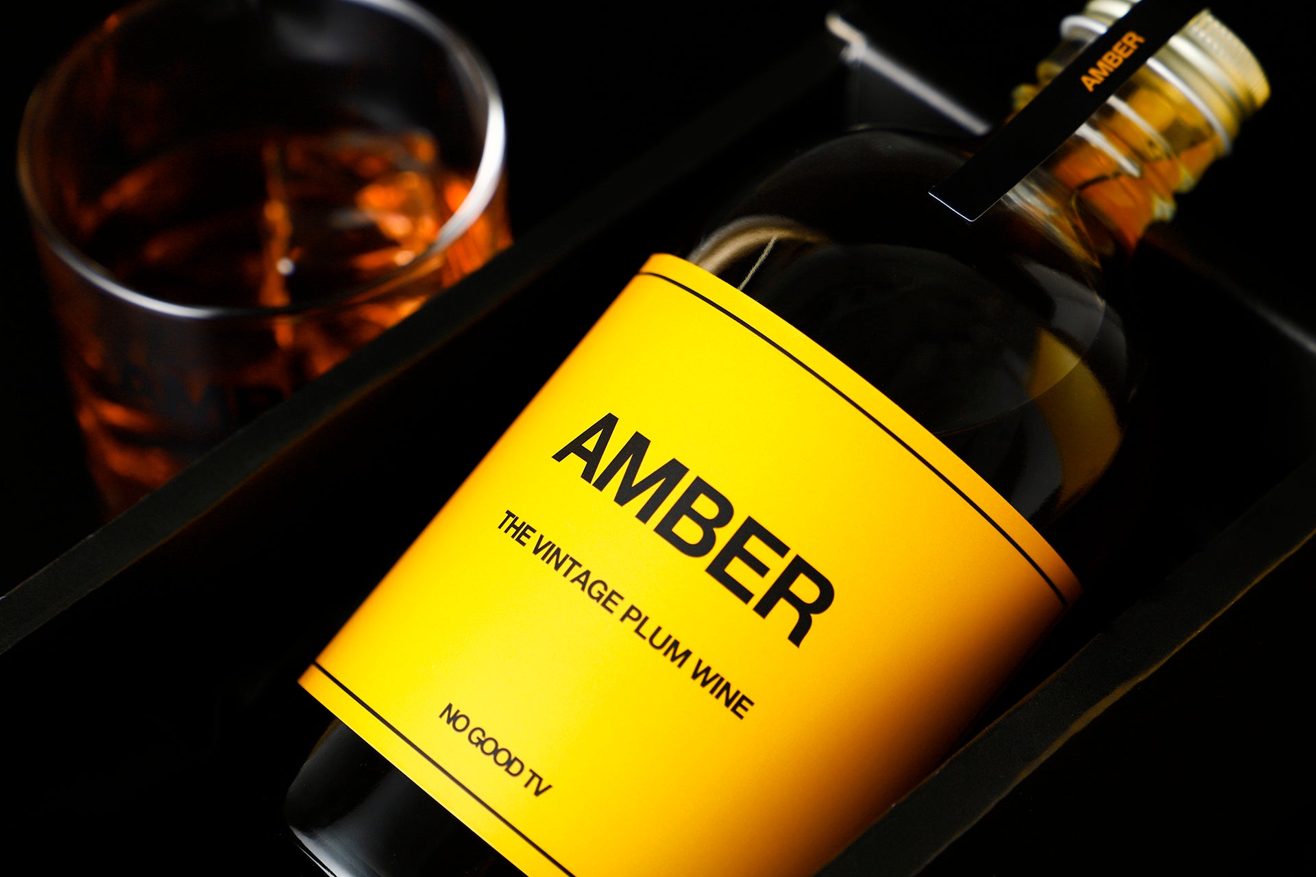 錦戸亮＆赤西仁コラボ！オリジナルラベル梅酒「AMBER THE VINTAGE PLUM WINE」2024年登場