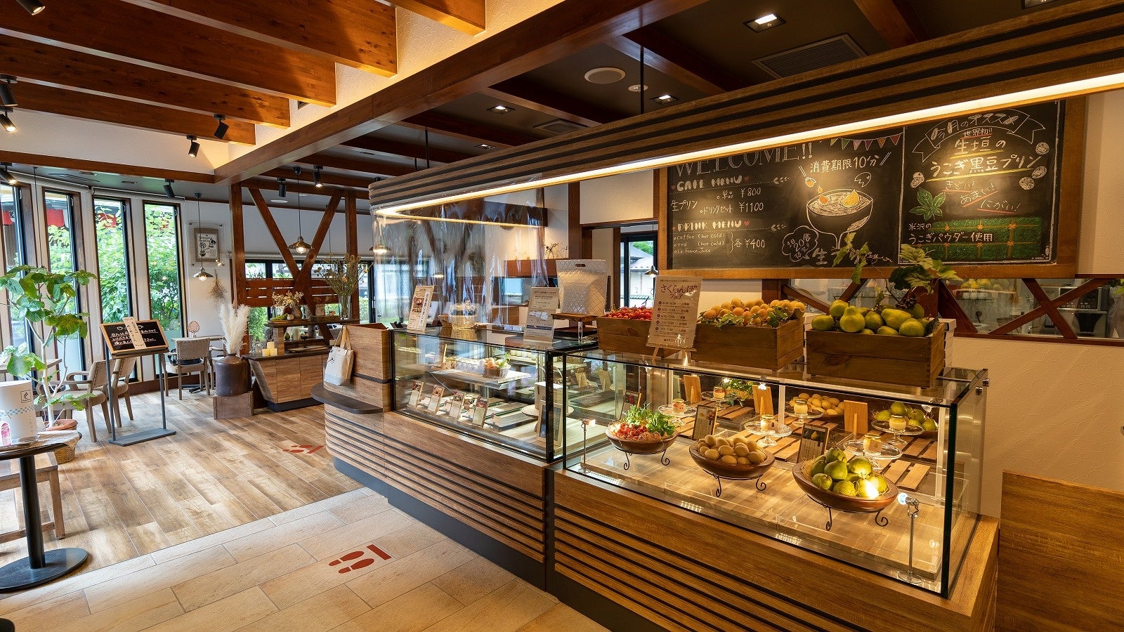 山形プリン店内