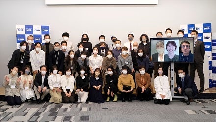 プロジェクトメンバーの集合写真