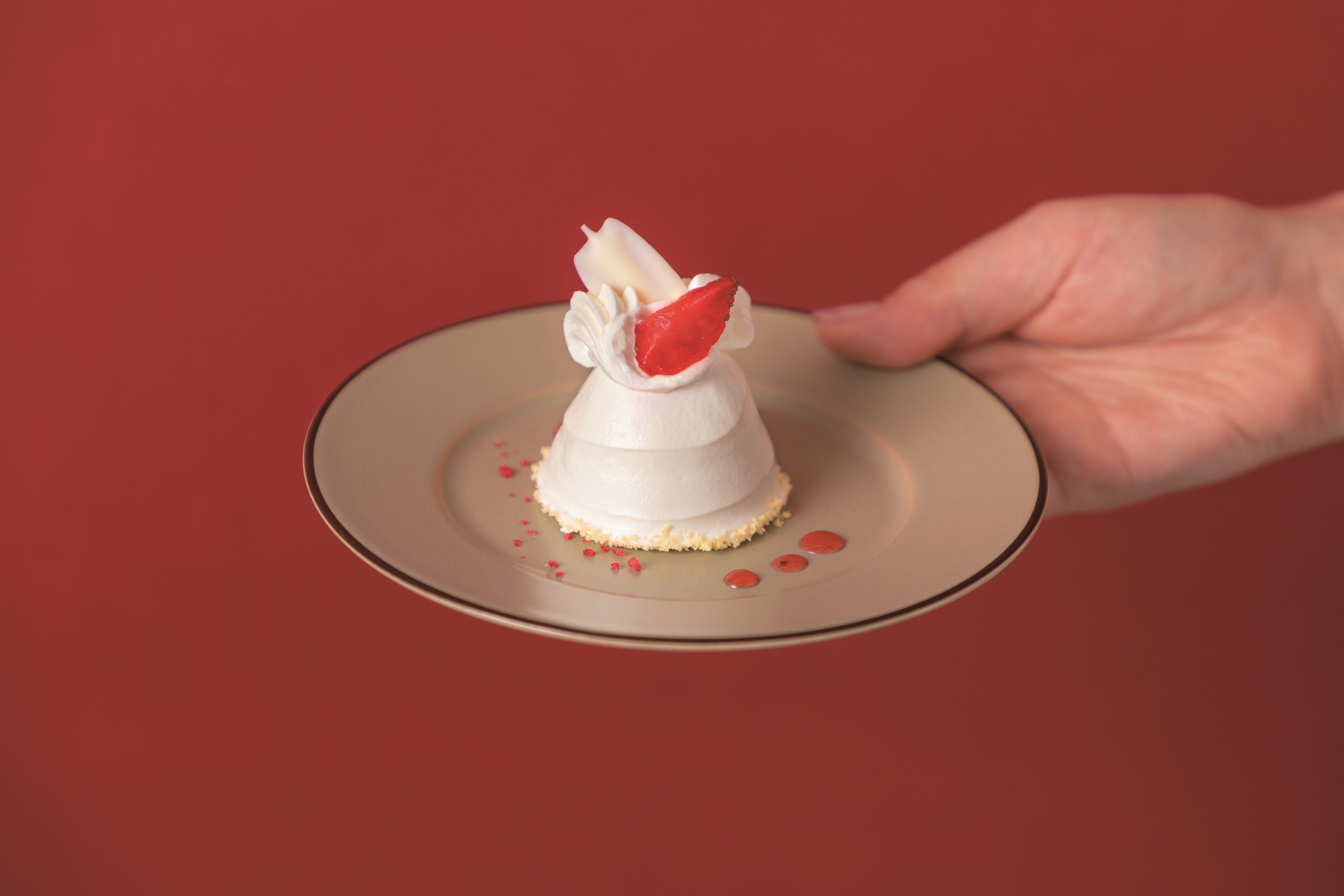 カフェでの商品提供イメージ