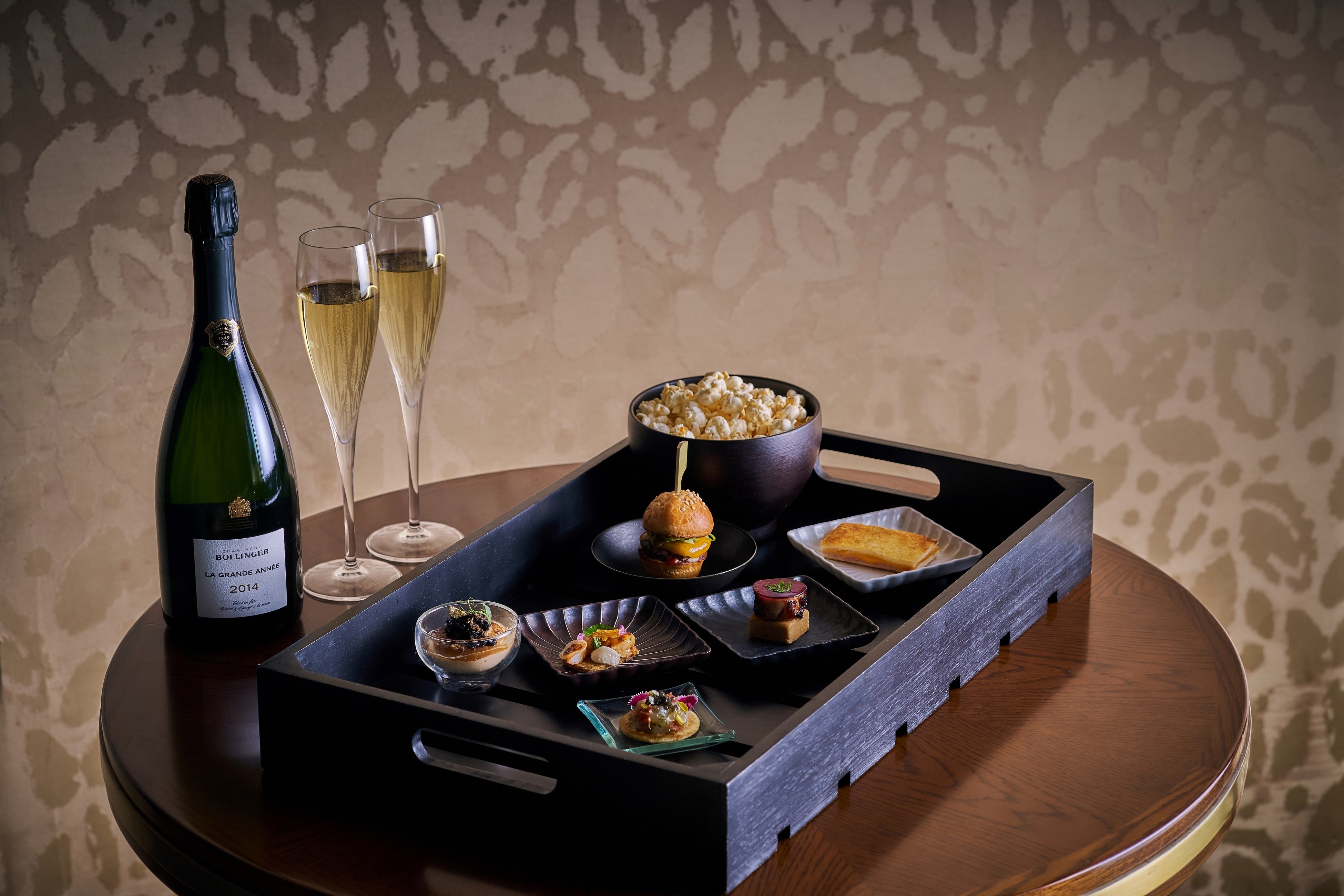 「 オリエンタルラウンジ」 カウントダウンパーティー カナッペ（イメージ）