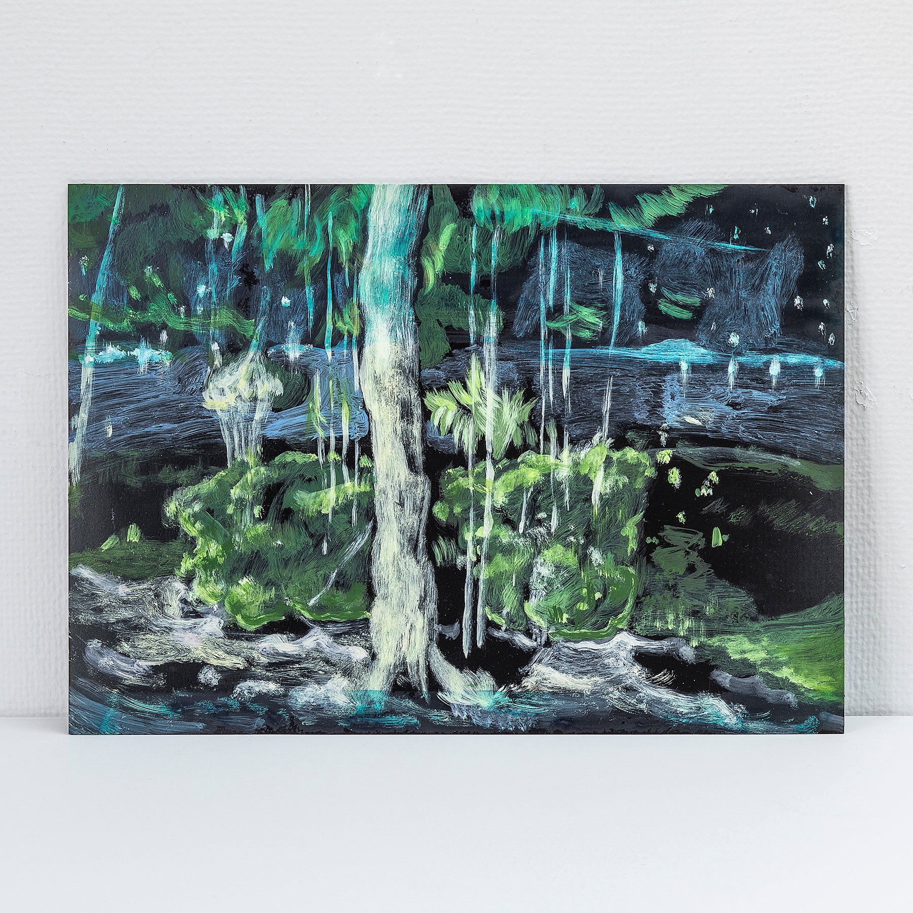 柏原由佳 「ヒカルヨル」 2023年　アクリル、再生ポリエチレンテレフタレート