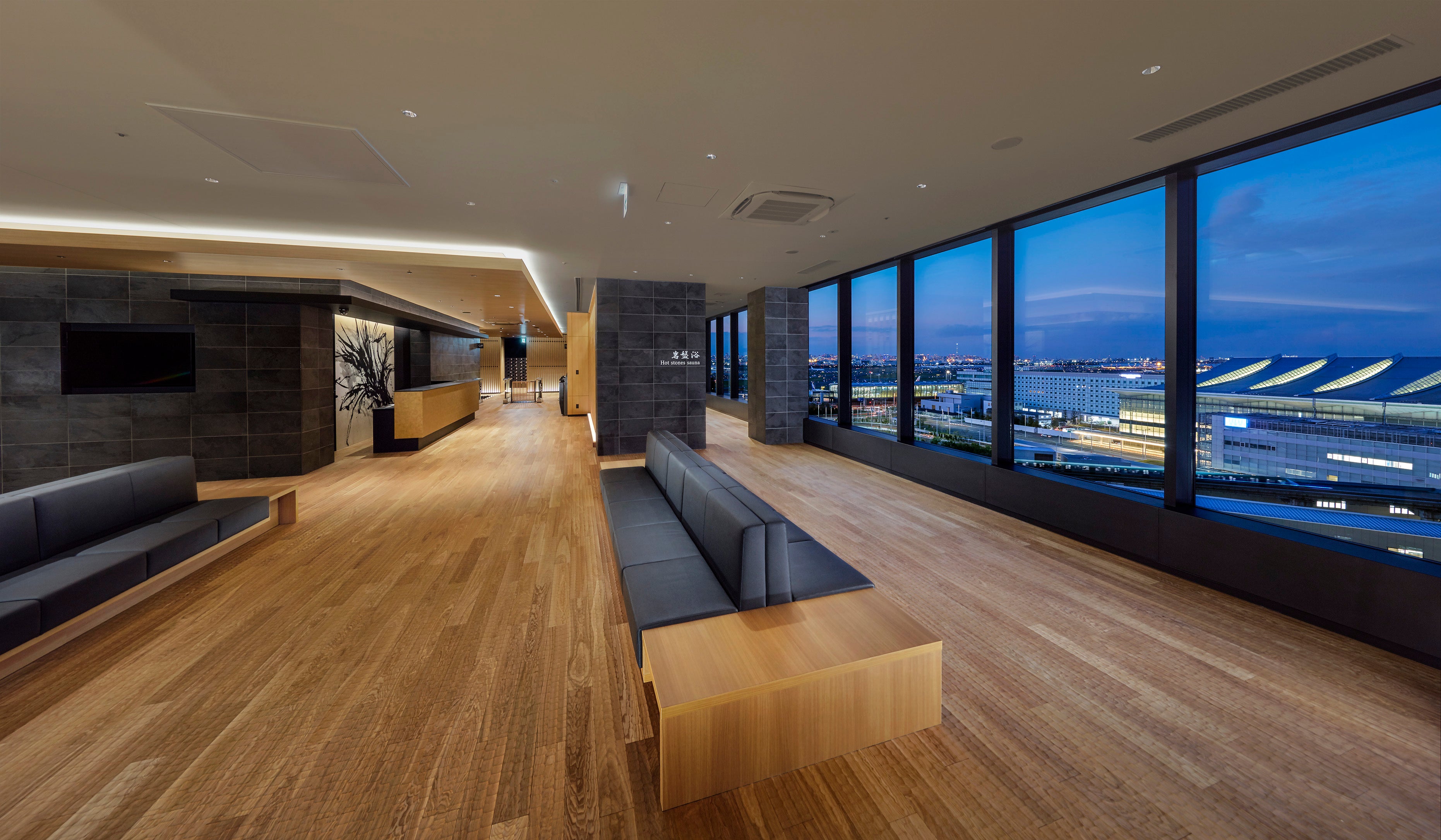 天然温泉 泉天空の湯 羽田空港 ロビー