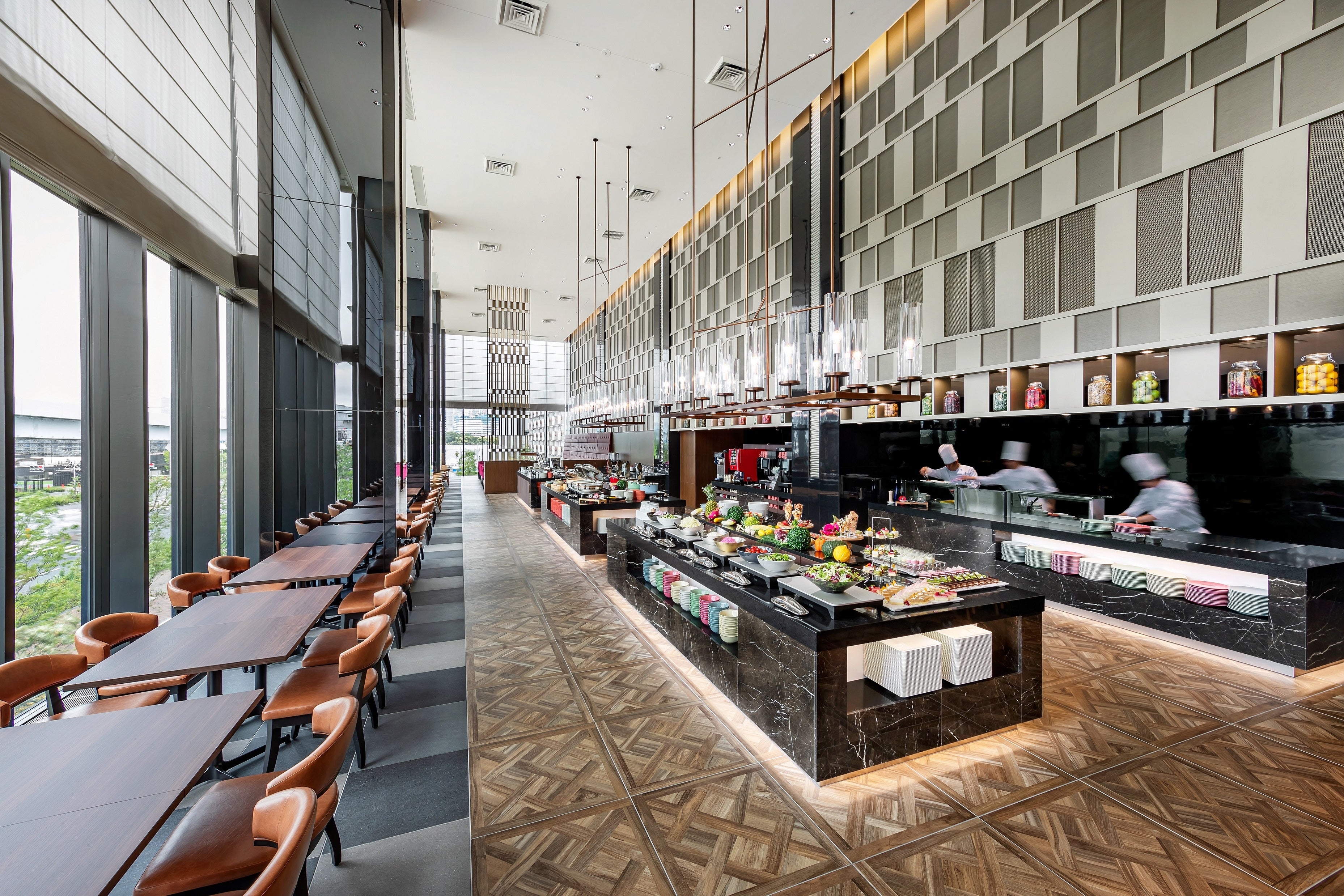 オールデイダイニング グランドエール 店内