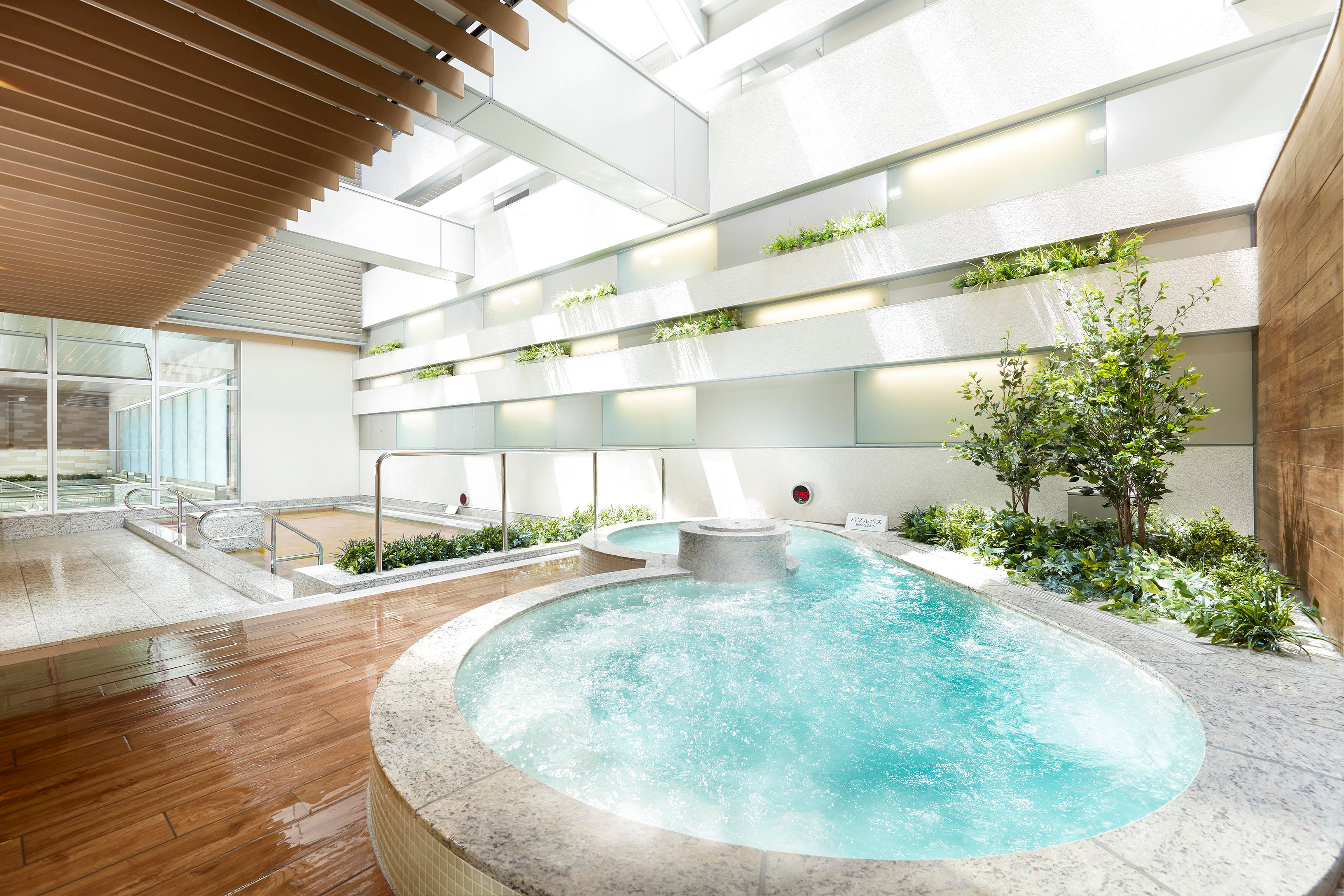 泉天空の湯 有明ガーデン 露天風呂イメージ