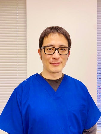 アニホック動物病院グループ 総獣医師長  藤野洋先生