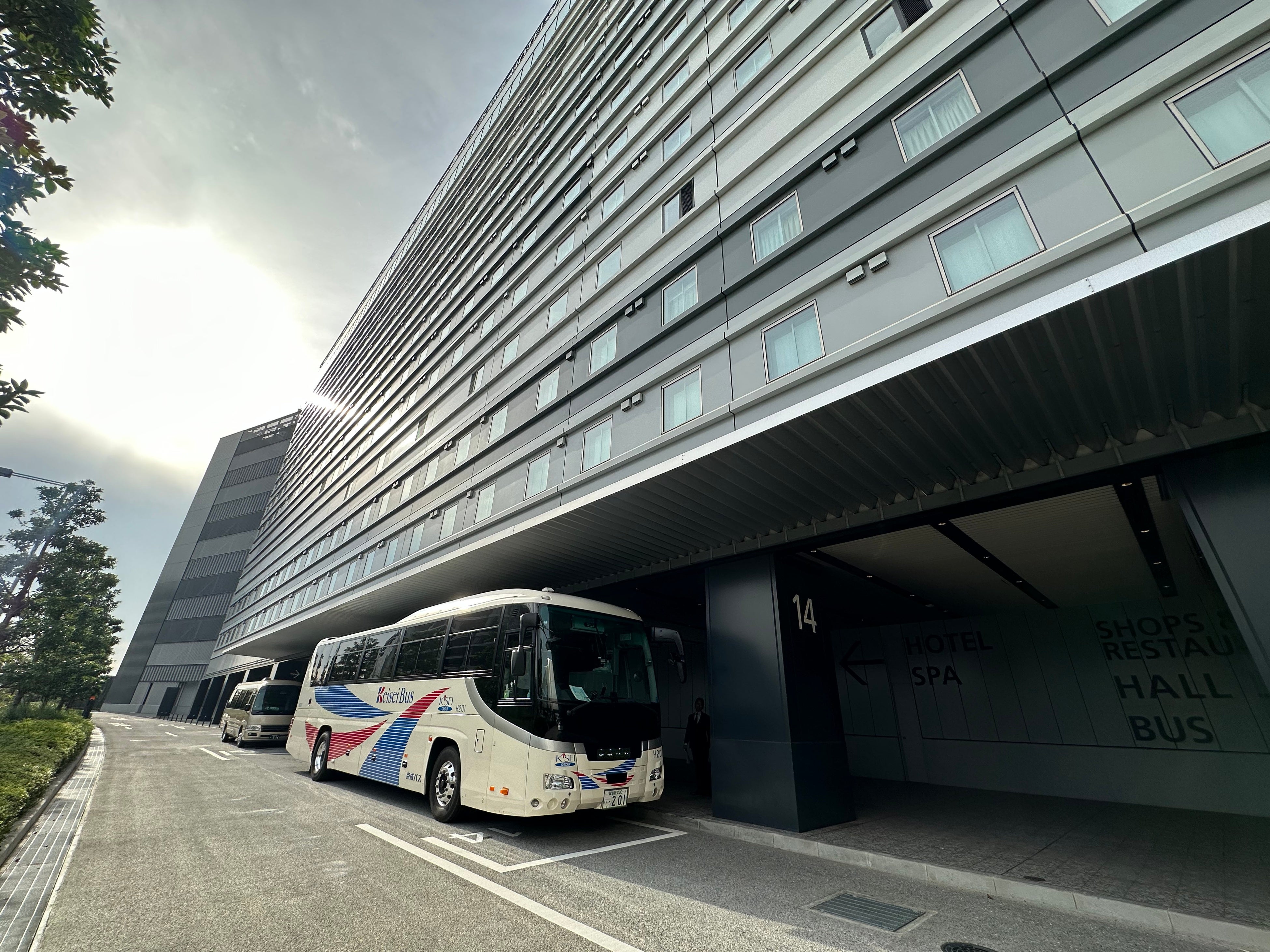 羽田エアポートガーデン団体バス乗り場から出発！