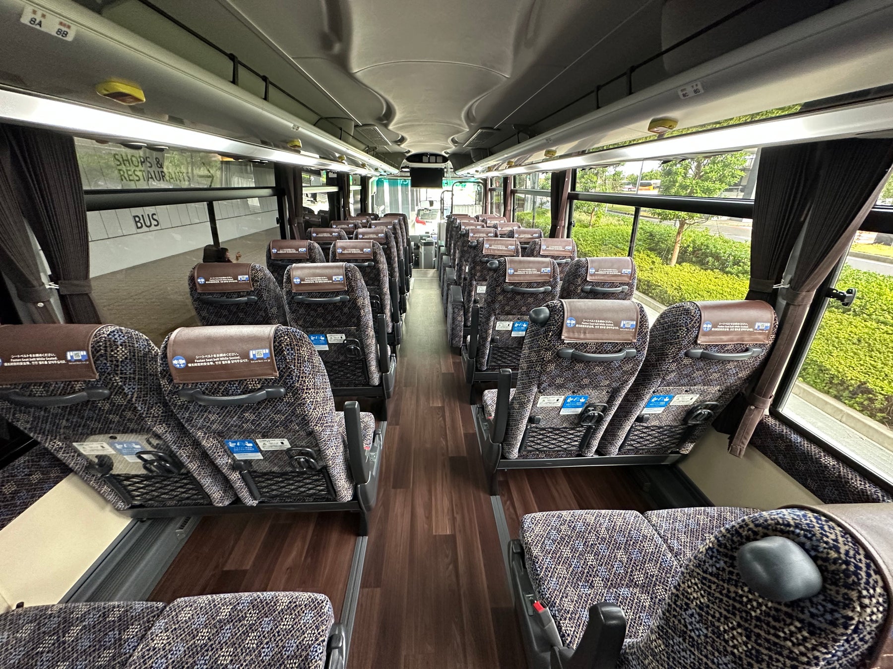バスに乗って東京を旅しよう(車内イメージ)