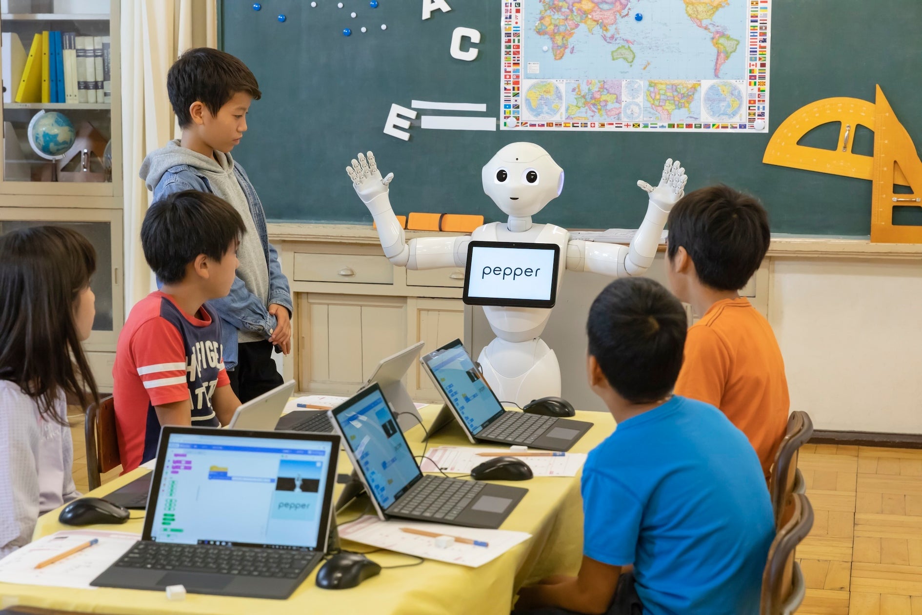 画像1:https://prcdn.freetls.fastly.net/release_image/138144/13…|BIGLOBEニュース
東京デザインテクノロジーセンター専門学校高等課程にPepperを活用したプログラミングを学ぶカリキュラムを提供 – BIGLOBEニュース
ソフトバンクロボティクス株式会社(本社:東京都港区、代表取締役社長兼CEO:冨澤文秀)は、2025年4月開設予定の東京デザインテクノロジーセンター専門学校(TECH.C.)高…|BIGLOBEニュース
東京デザインテクノロジーセンター専門学校高等課程にPepperを活用したプログラミングを学ぶカリキュラムを提供 – Excite Bit コネタ
ソフトバンクロボティクス株式会社(本社:東京都港区、代表取締役社長兼CEO:冨澤文秀)は、2025年4月開設予定の東京デザインテクノロジーセンター専門学校(TECH.C.)高等課程に、人型ロボット「P...
【TECH.C.高等課程】Pepperを活用したプログラミングと生成AIを学ぶカリキュラムを導入 – PR TIMES
学校法人コミュニケーションアート 東京デザインテクノロジーセンター専門学校高等課程のプレスリリース(2025年2月25日 11時00分)【TECH.C.高等課程】Pepperを活用したプログラミングと...
(プレスリリース) 東京デザインテクノロジーセンター専門学校高等課程にPepperを活用したプログラミングを学ぶカリキュラムを提供 – ニフティニュース
ソフトバンクロボティクス株式会社(本社:東京都港区、代表取締役社長 兼 CEO:冨澤 文秀)は、2025年4月開設予定の東京デザインテクノロジーセンター専門学校(TECH.C.)高等課程に、人型ロボッ...
(プレスリリース)【TECH.C.高等課程】Pepperを活用したプログラミングと生成AIを学ぶカリキュラムを導入 – ニフティニュース
AIの知識やスキルは今や必須。基礎からAIを学べる!2025年4月に開設される東京デザインテクノロジーセンター専門学校(TECH.C./テックシー)高等課程は、一般の高校と同じように普通科目(国語・数...
![画像が削除されました