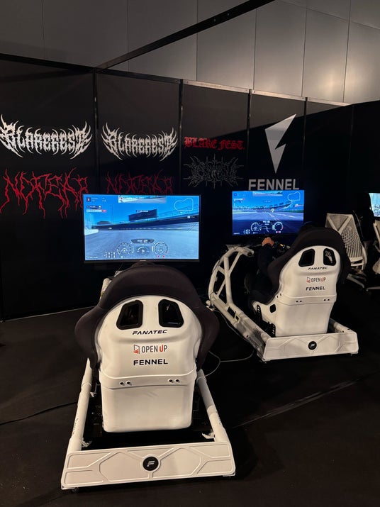 【開催レポート】音楽フェス会場で延べ約200名がeモータースポーツを体験 ── オープンアップグループ×FENNEL「EMS体験セット提供プロジェクト」第二弾を実施 【開催レポート】音楽フェス会場で延べ約200名がeモータースポーツを体験 ── オープンアップグループ×FENNEL「EMS体験セット提供プロジェクト」第二弾を実施
