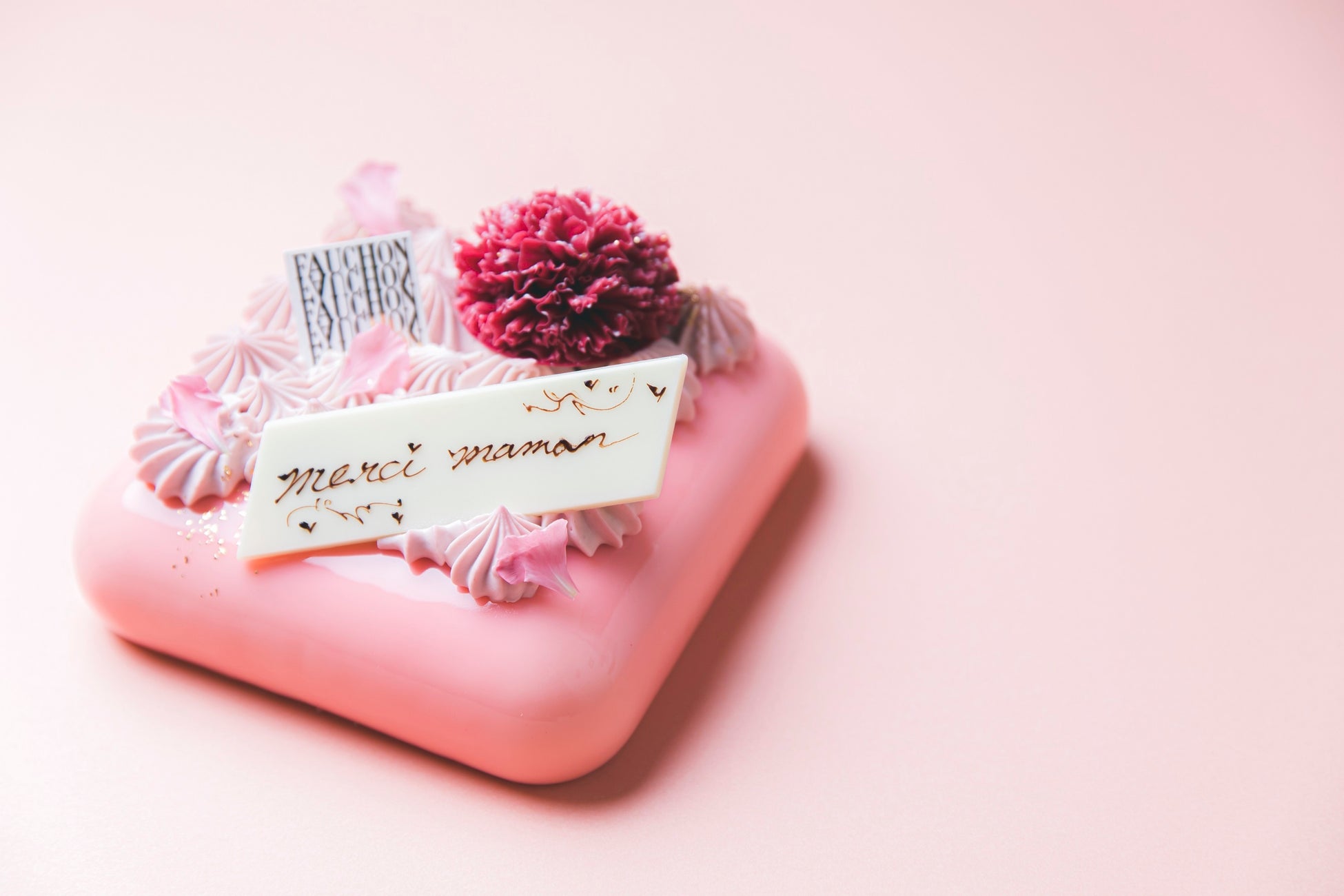 フォションホテル京都で おかあさん おとうさんへありがとう を 母の日ケーキ Merci Maman 4月26日より予約スタート 母の日ステイプラン も2種ご用意 フォションホテル京都のプレスリリース フォションホテル京都で おかあさん おとうさんへありがとう を 母の日ケーキ Merci Maman 4月26日より予約スタート 母の日ステイプラン も2種ご用意 フォションホテル京都のプレスリリース