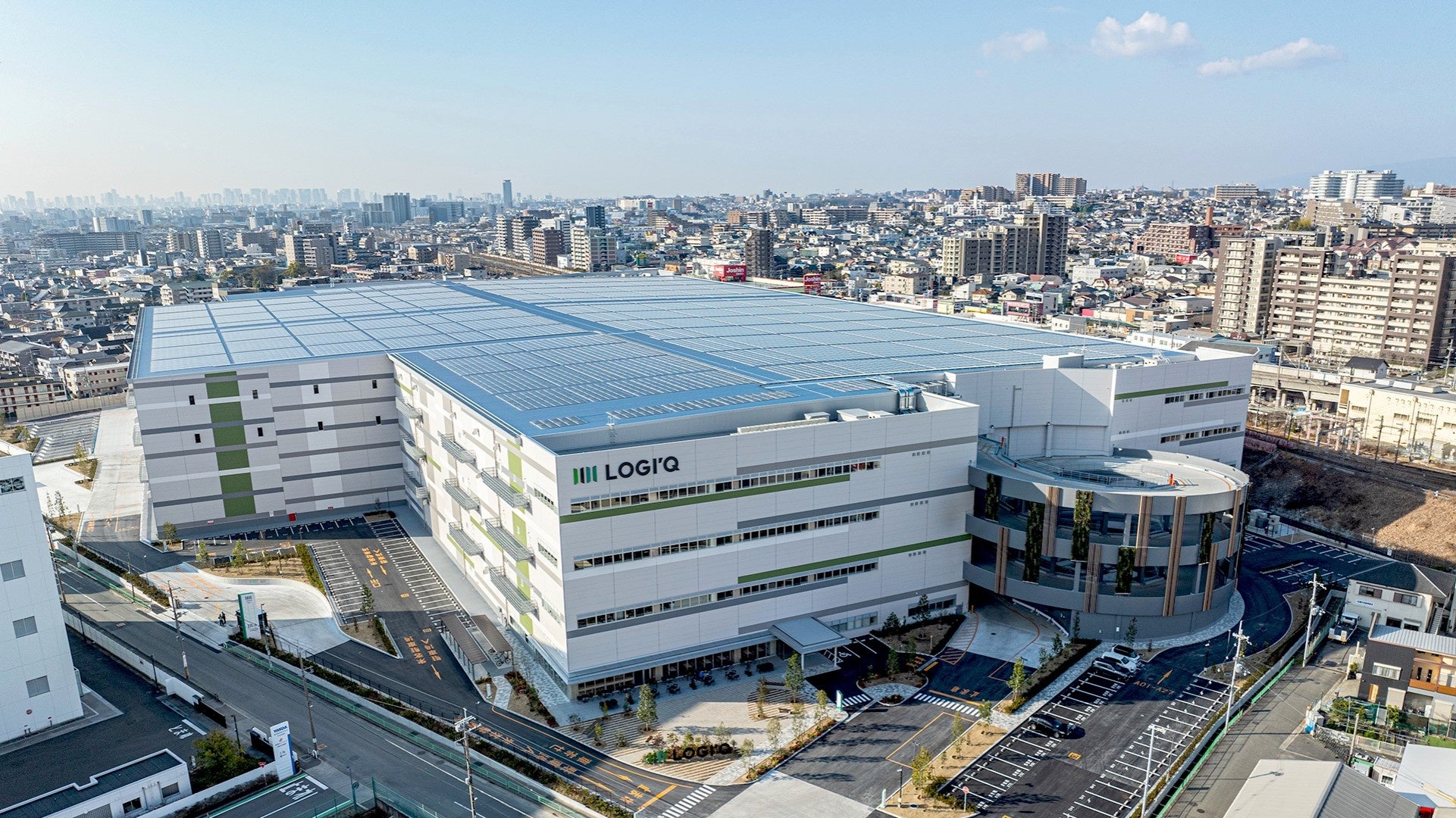 LOGI’Q南茨木外観