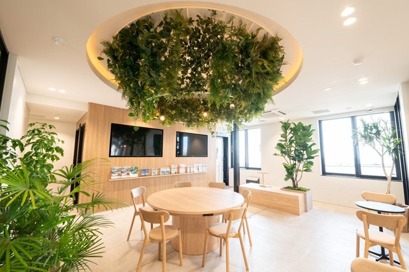 バス待合所・ラウンジ