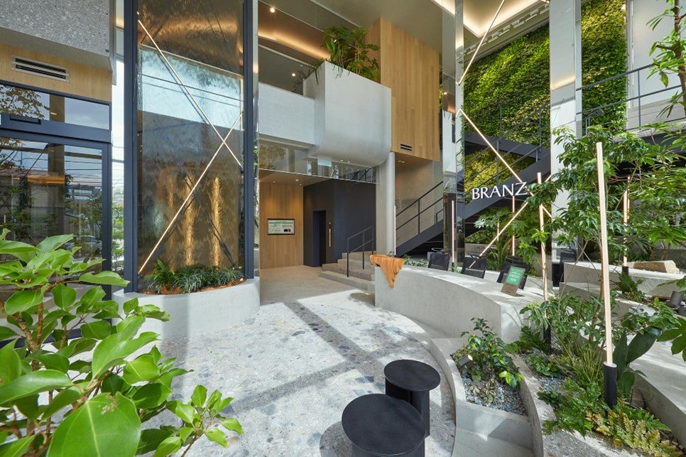 床・壁・天井は環境配慮素材を積極的に採用