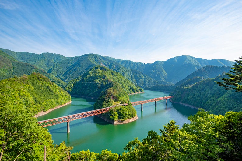 COOL JAPAN AWARD認定の秘境駅「奥大井湖上駅」