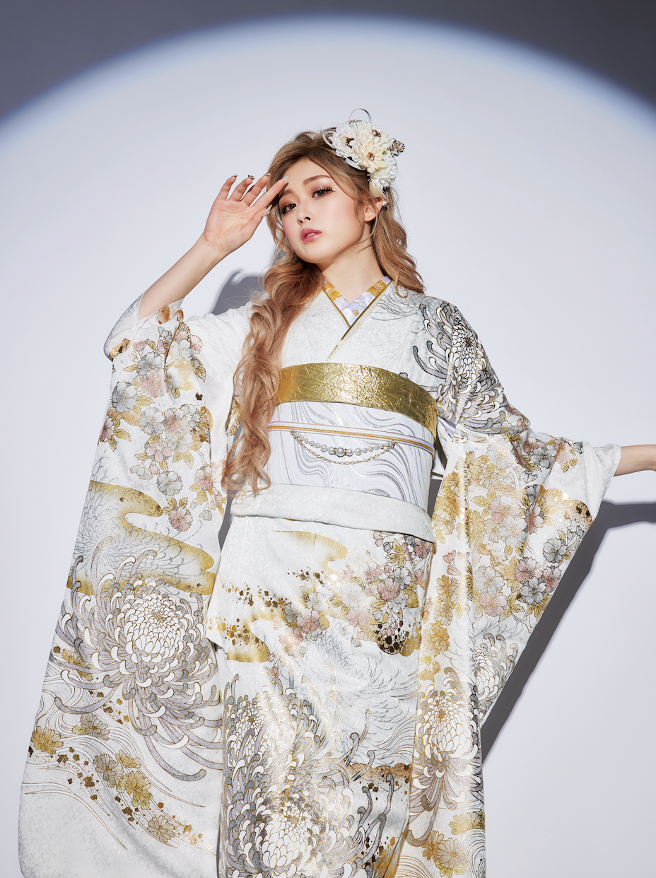 振袖gram』振袖墨汁事件被害者女性へ 振袖写真用に無償レンタルさせて