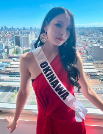 ミスユニバーシティ2021 沖縄代表   日本大会2位 　蒲山花礼