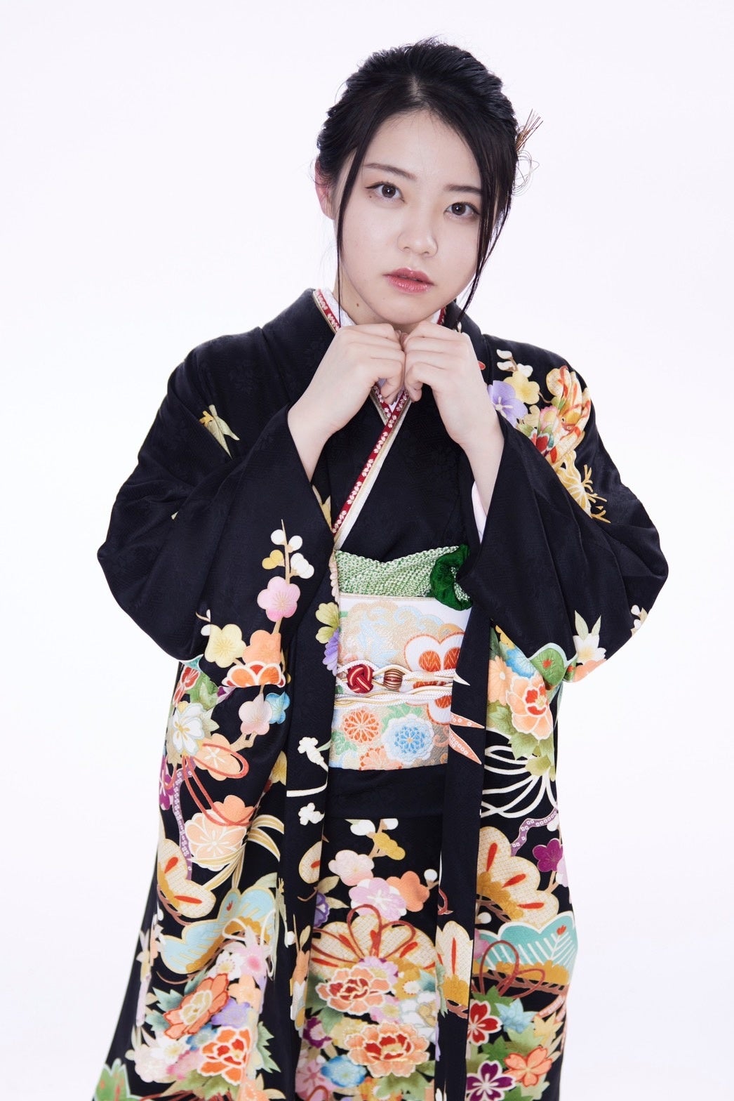 18歳の現役女子高生社長・葉月ちゆ