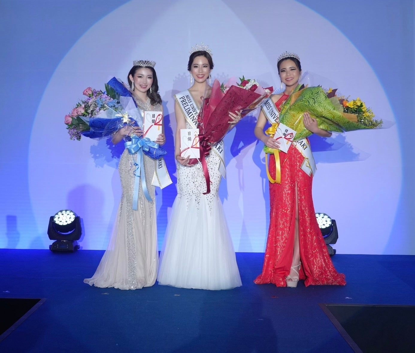 べストオブミス2022茨城県大会グランプリ。左からレディユニバースジャパン2022茨城県代表・鈴木悠花さん、ミスユニバースジャパンプレリミナリー2022茨城県代表・山口美和さん、ミスユニバーシティ2022茨城県代表・山口理子さん。