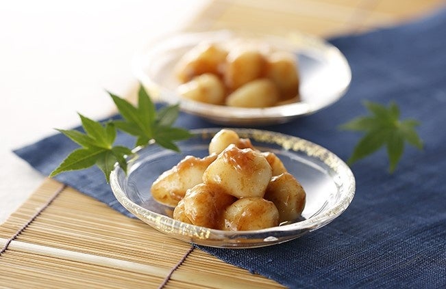 ▲にんにくの芳醇な香りと、甘酸っぱい梅肉がやみつきの＜梅にんにく＞