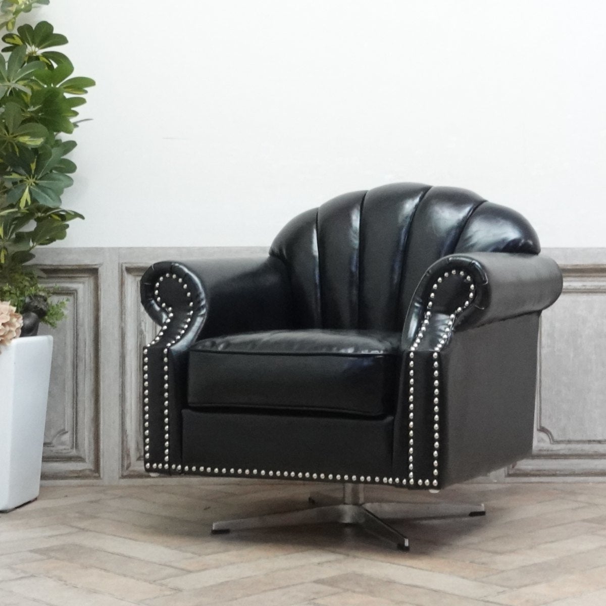 アンティーク家具のプロが考えた、ミッドセンチュリーインテリア