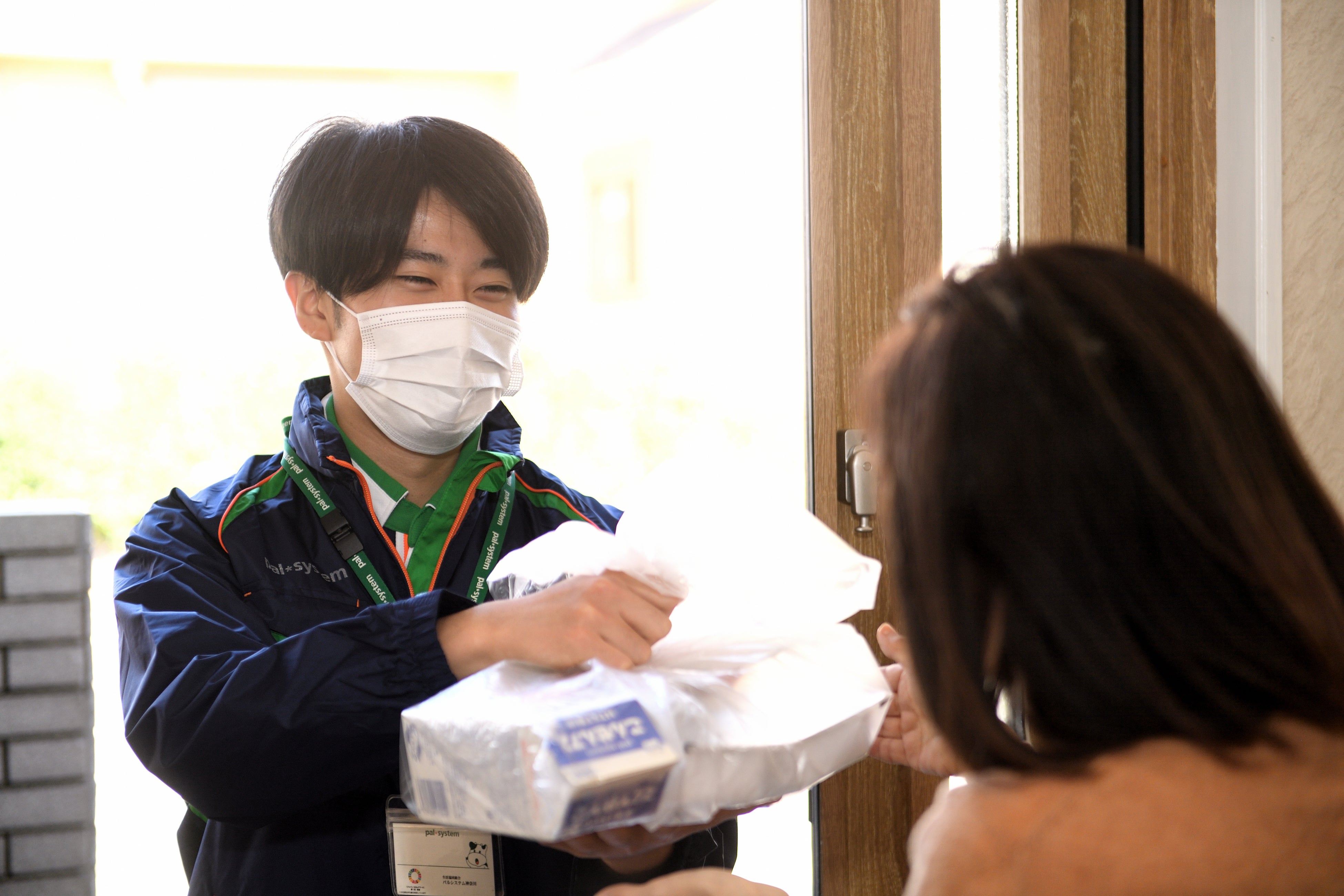 商品受け渡し時のコミュニケーションで困りごとをヒヤリング