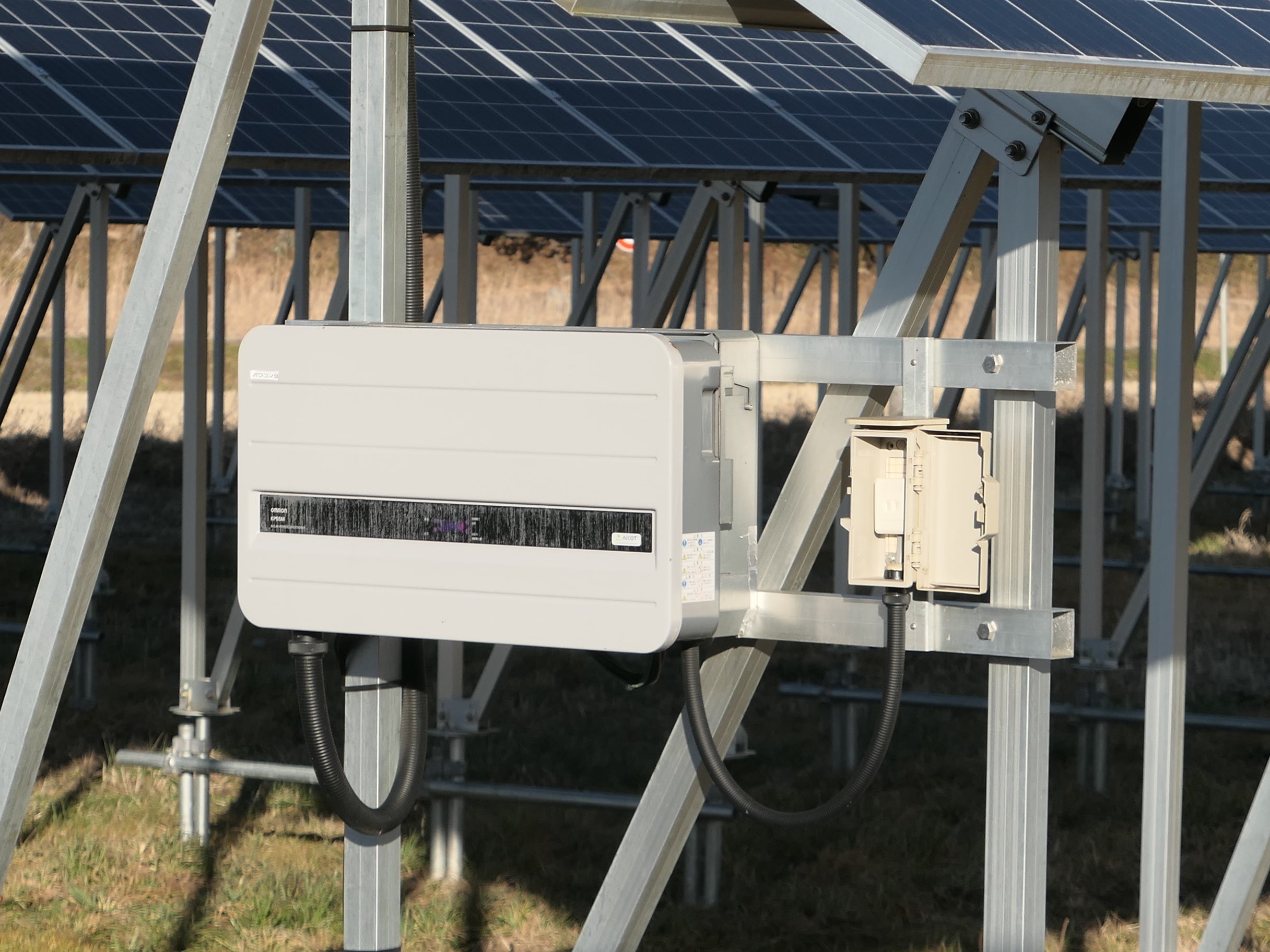 ソーラーシェアリング施設には非常用電源も