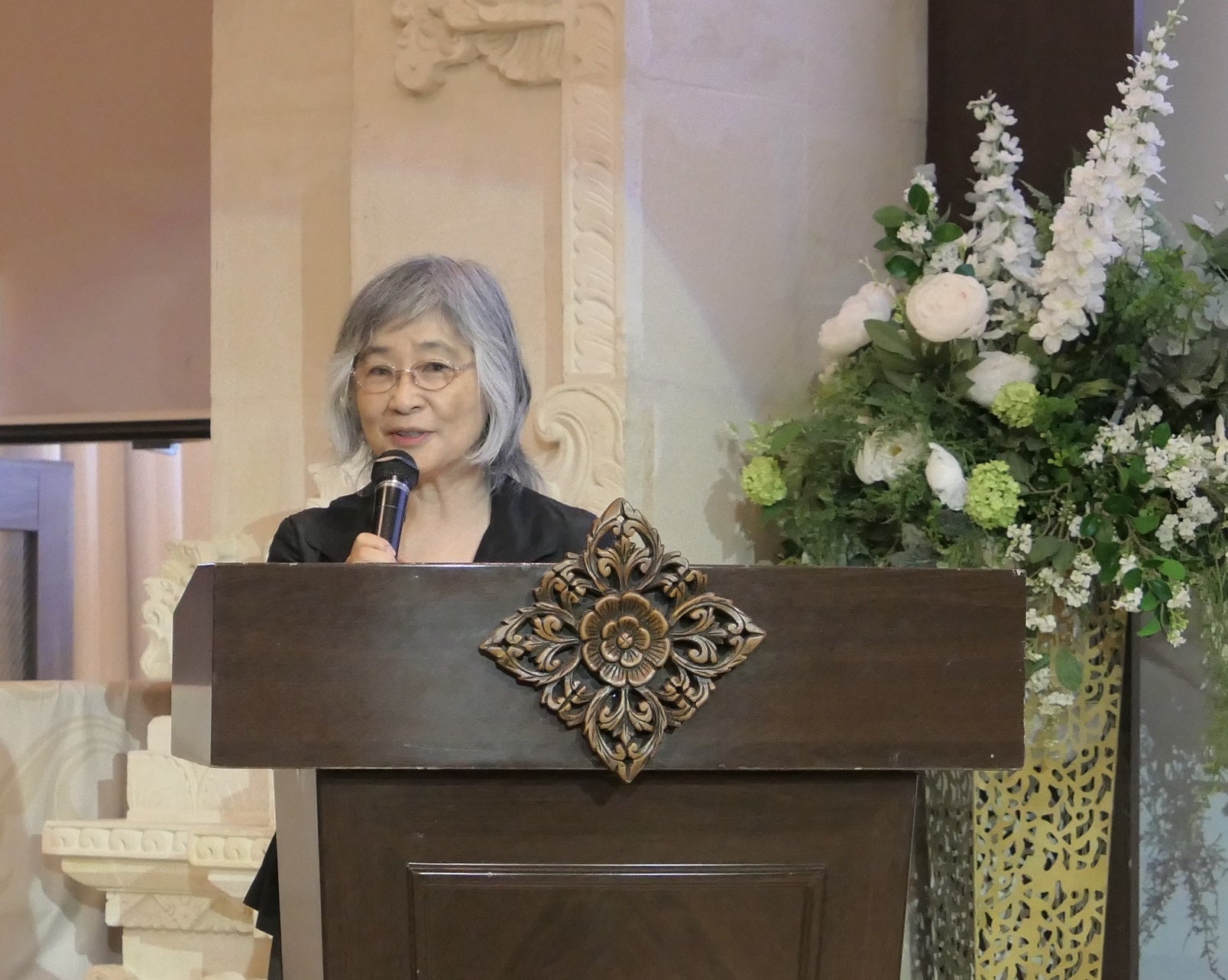 伴走支援をする子どもたちの状況を語るNPO法人ちばこどもおうえんだんの湯浅美和子理事長