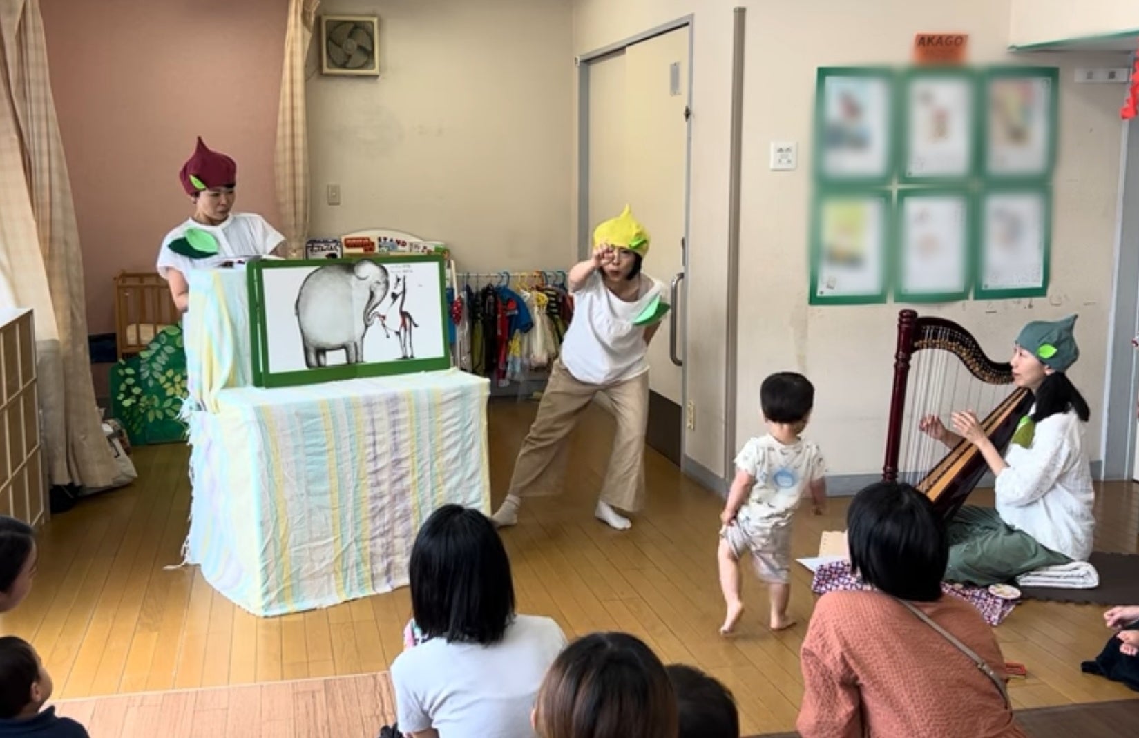 ▲絵本から飛び出さんばかりのパフォーマンス