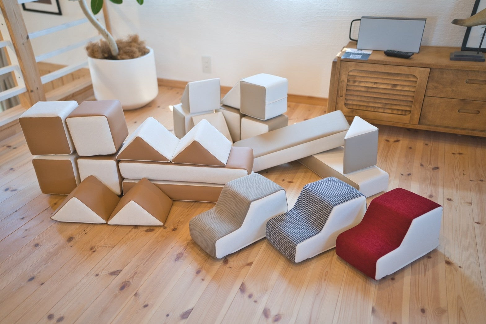 PLAYクッションラインナップ画像