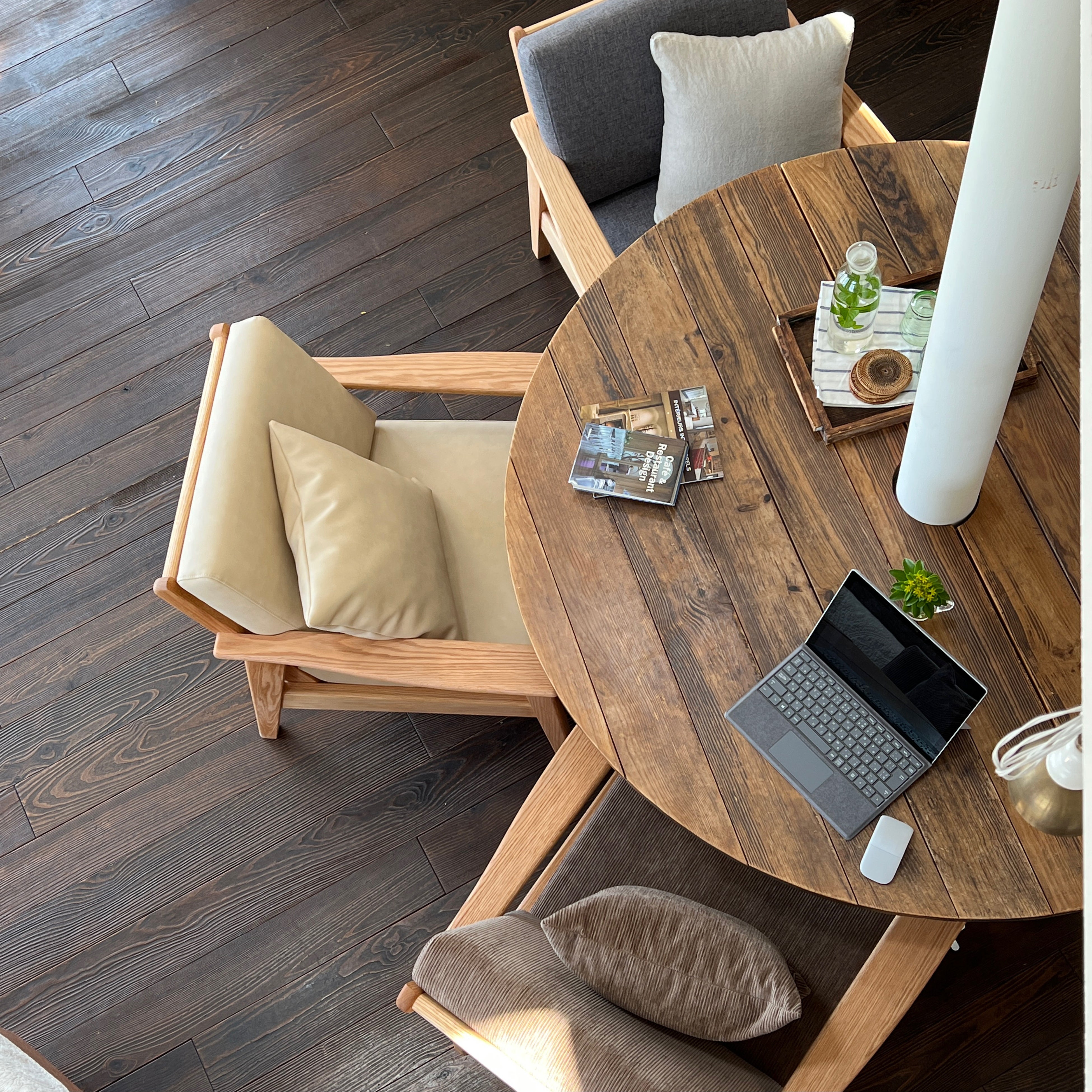 The collaborative chair アームチェア3モデル上面並び