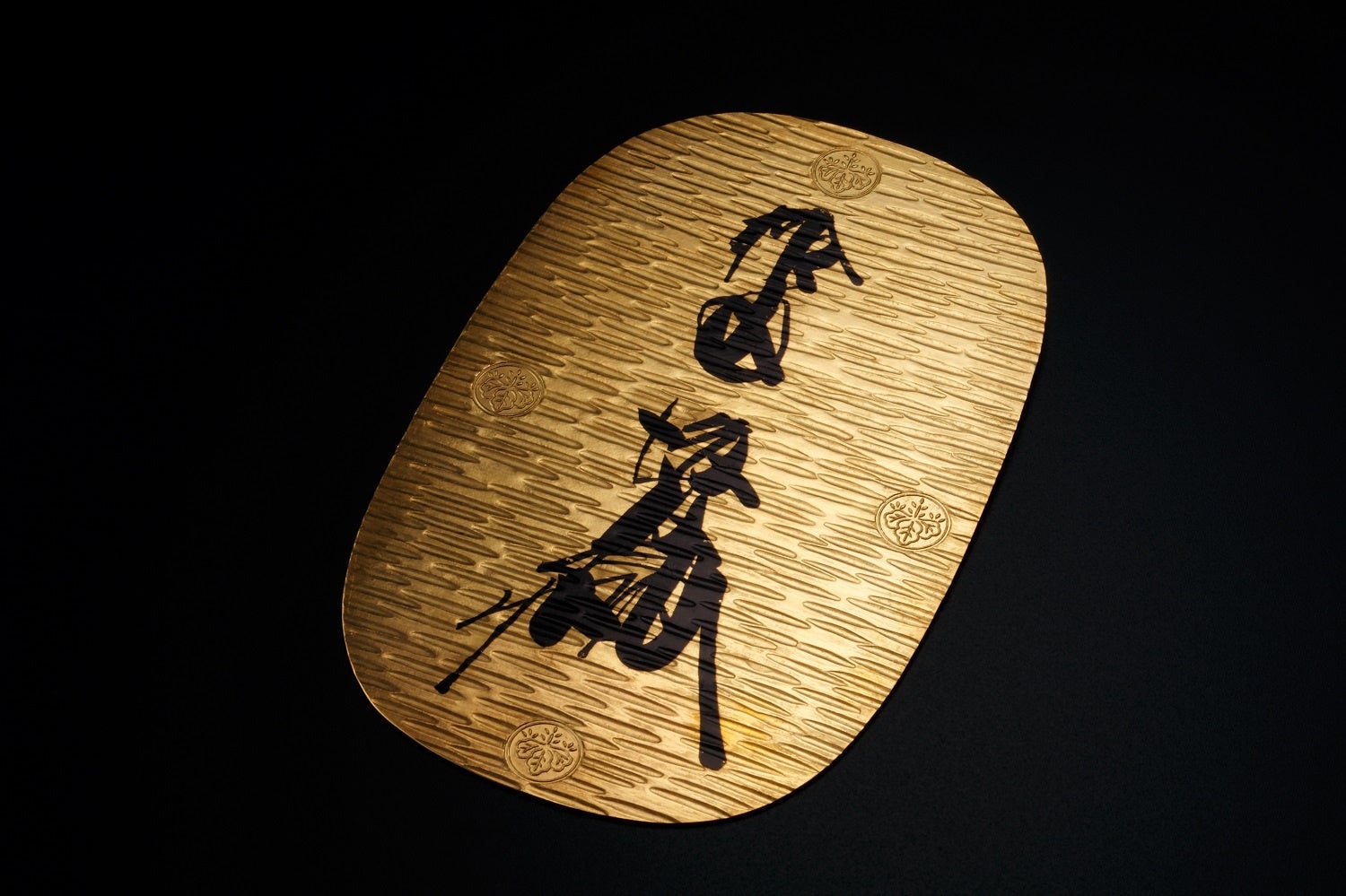 横浜高島屋】インフレ・円安加速でさらに注目！金を使った工芸品、約